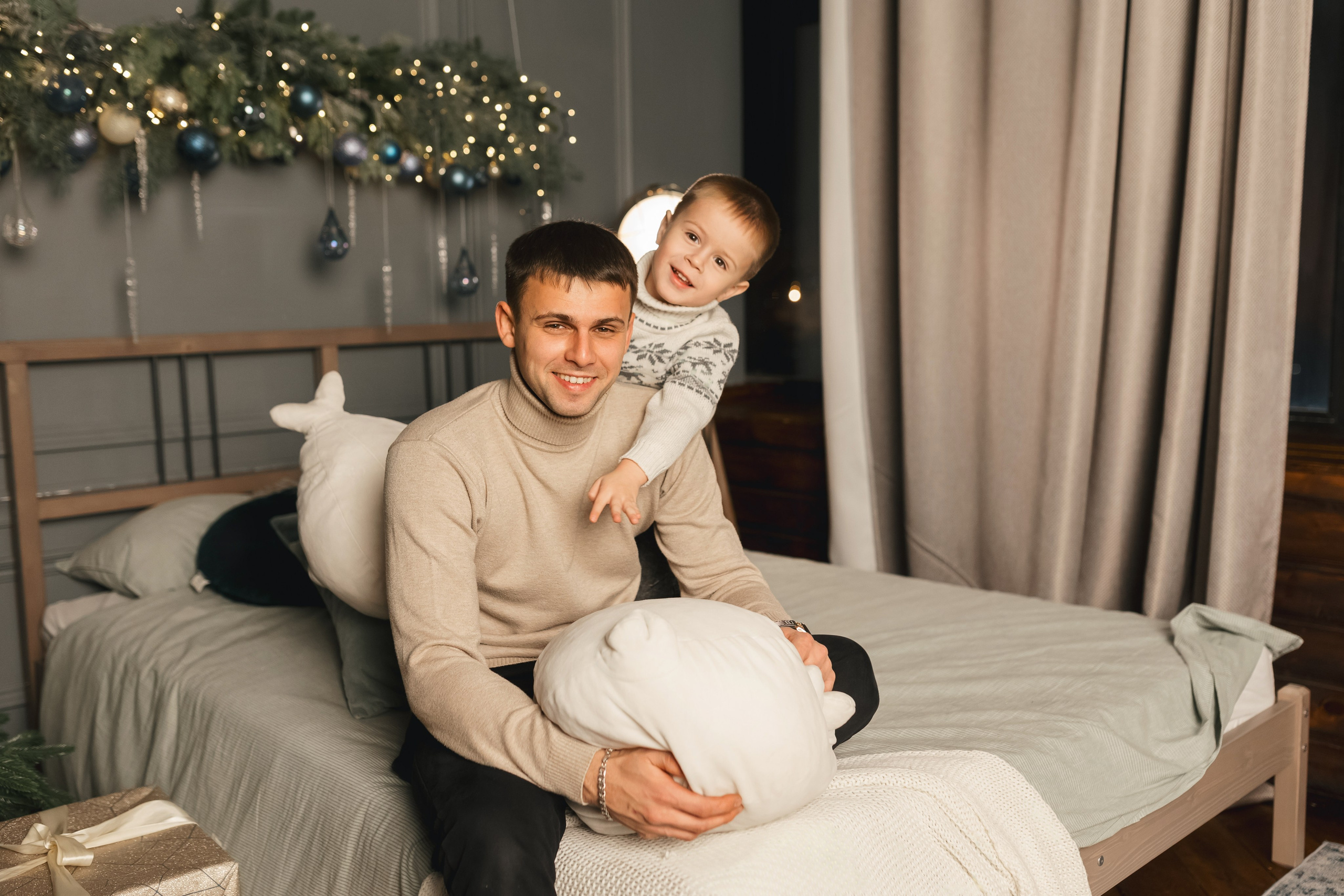 Семейная новогодняя фотосессия в Хабаровске. Свадебный фотограф в Хабаровске