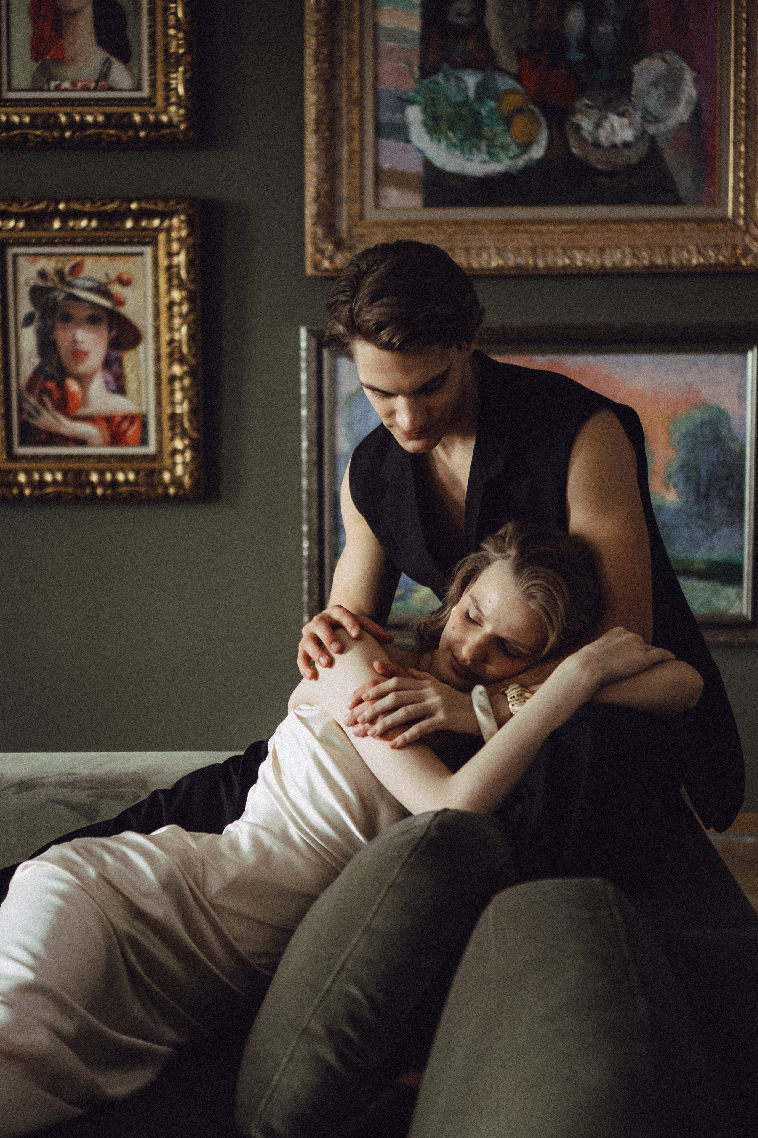 СВАДЕБНАЯ ФОТОСЕСИИИЯ ПАРЫ В УЮТНОЙ АТМОСФЕРНОЙ КВАРТИРЕ НА ФОНТАНКЕ. Профессиональный фотограф, Санкт-Петербург — Виктория Богомолова