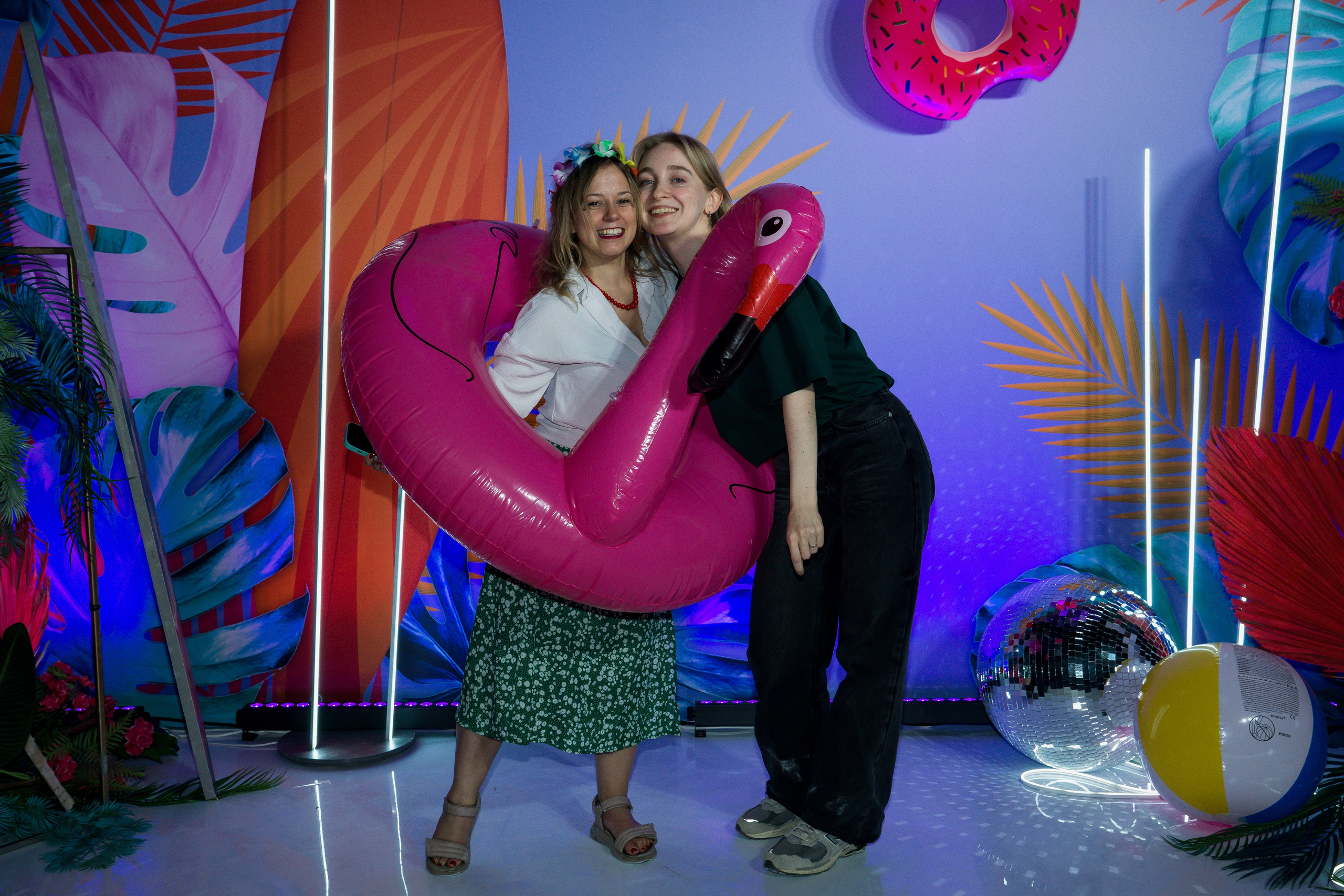 МТС корпоратив Гавайская вечеринка. Фотограф