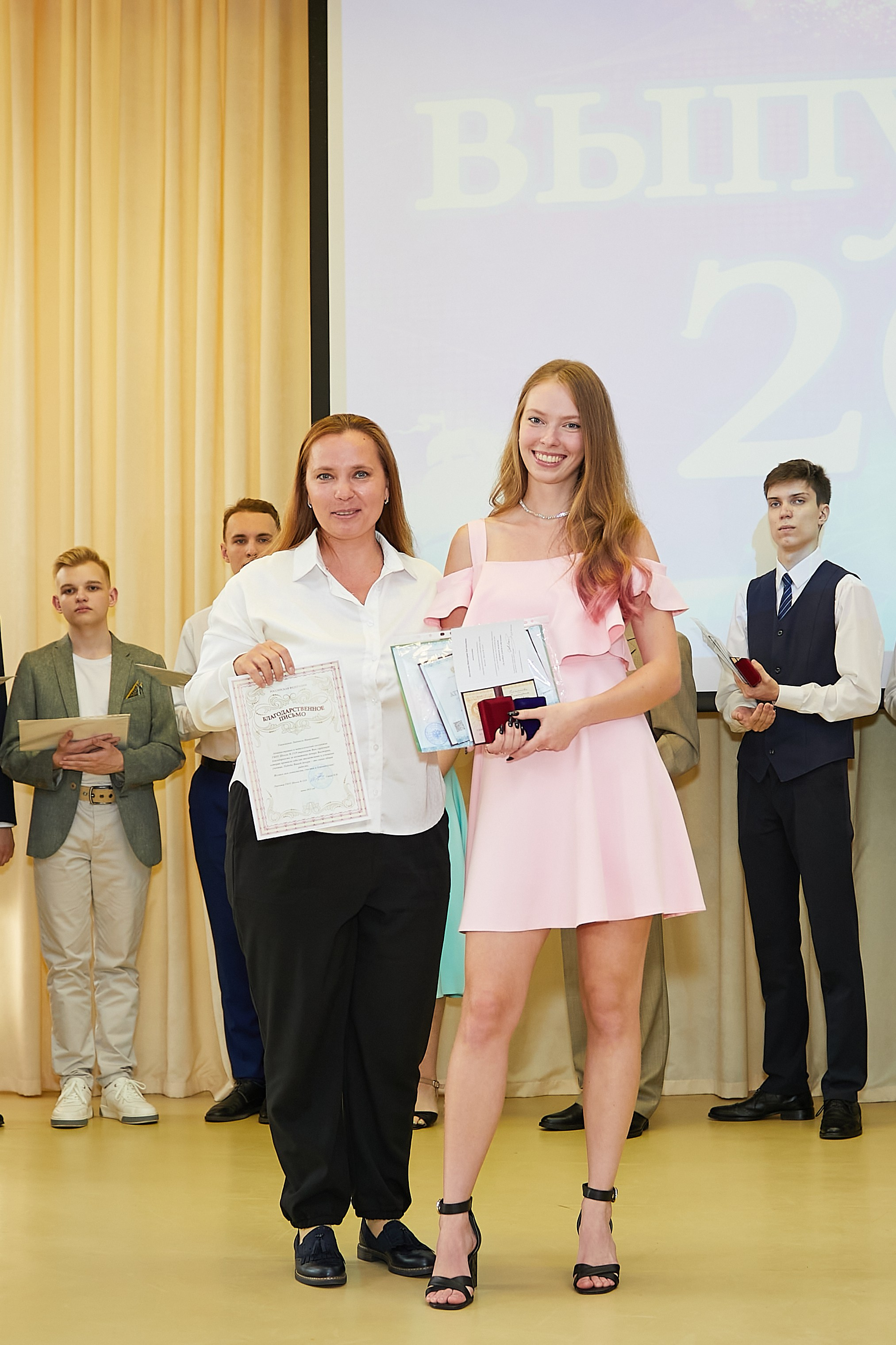 Выпускной 2023. Александр Осин — корпоративный и семейный фотограф в Москве