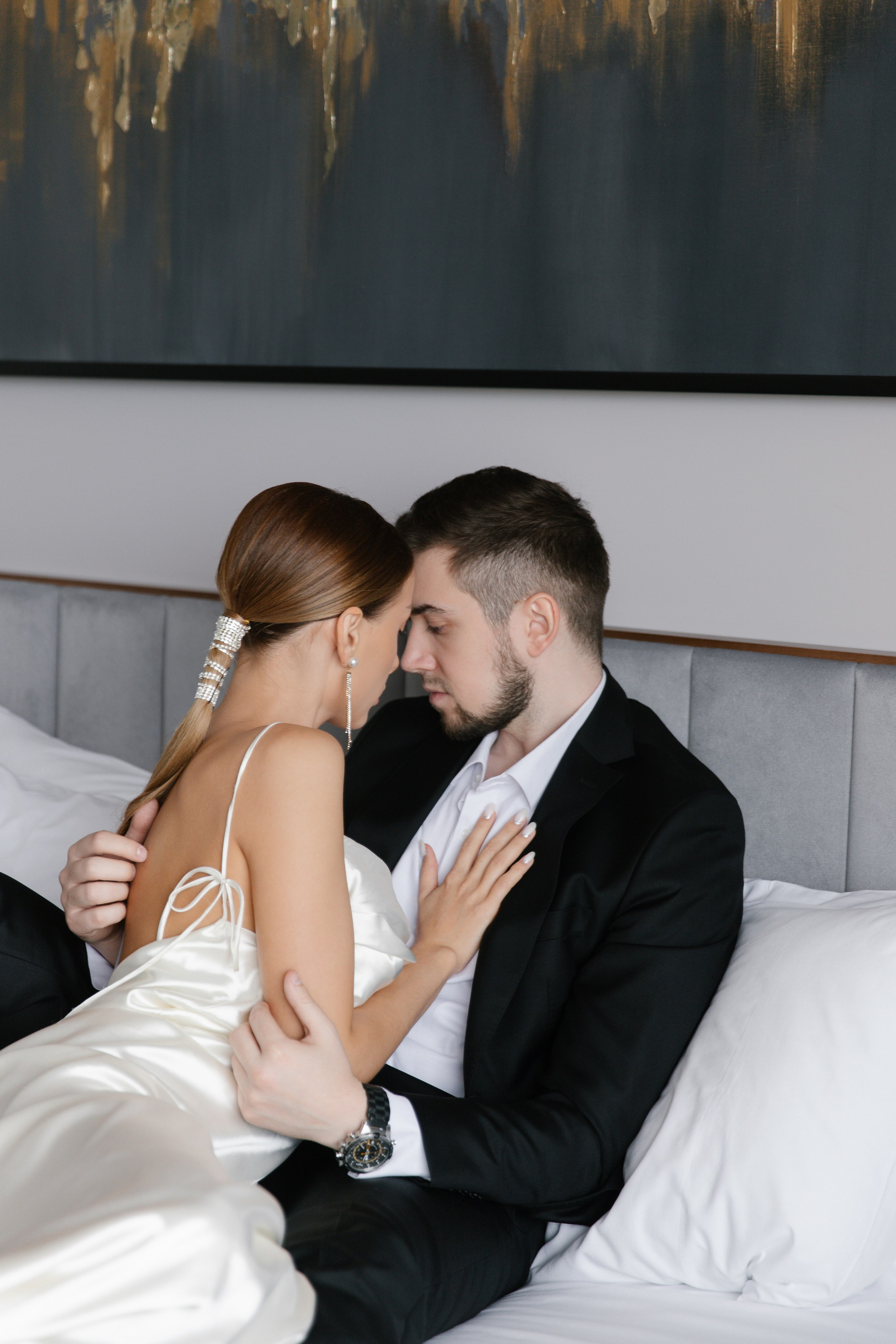 Совместные сборы в отеле. Свадебный фотограф Полина Панина