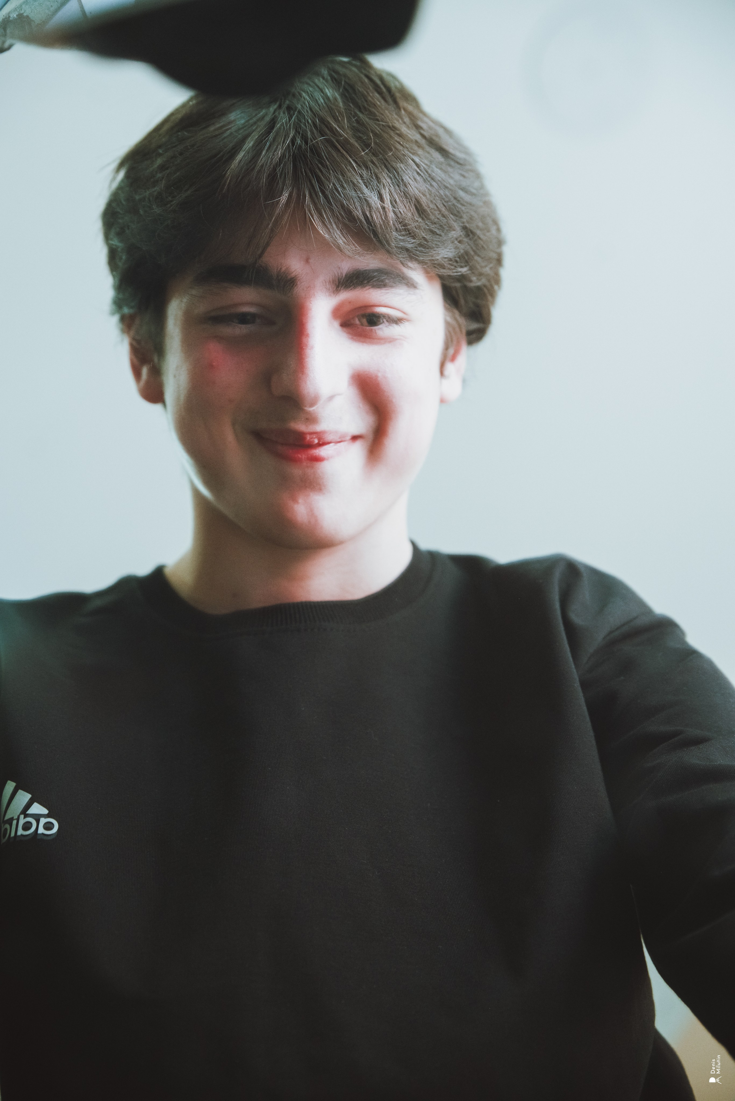 День рожденья в кафе Анна Гар. Портретный фотограф Денис Милютин