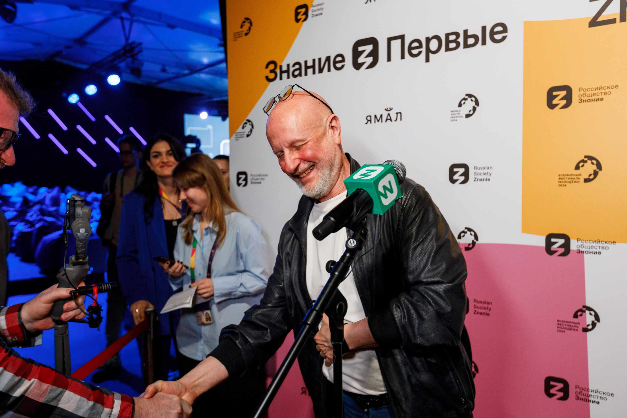 Всемирный фестиваль молодёжи 2024 в России. Репортажный фотограф в Москве, Сочи и Санкт-Петербурге