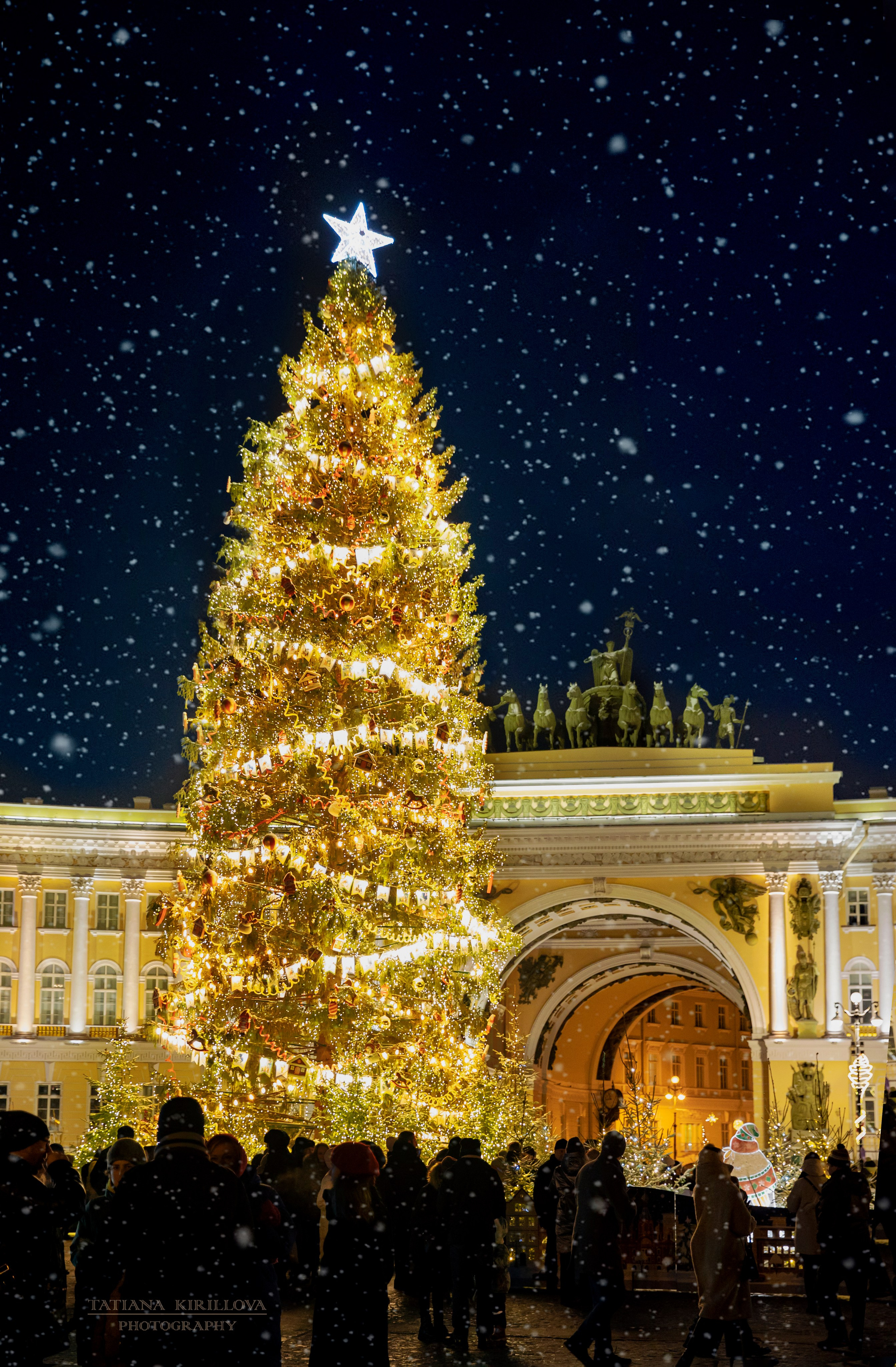 Праздничный город. Фотограф — Татьяна Кириллова, г. Санкт-Петербург