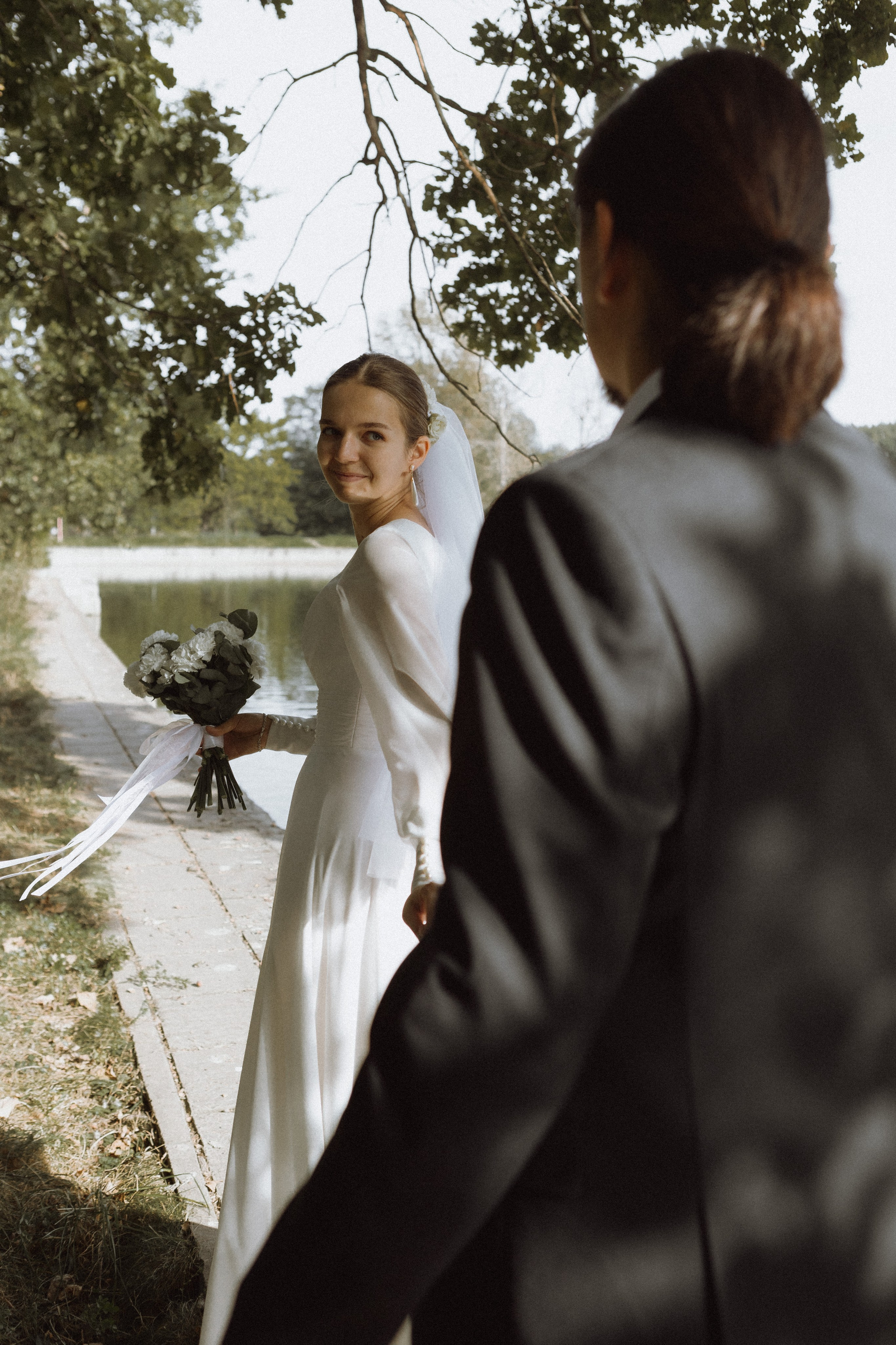 Фотограф Калагина Светлана в Москве. Снимаю свадебные фотосессии, включающие съемку в ЗАГСе и прогулку молодоженов