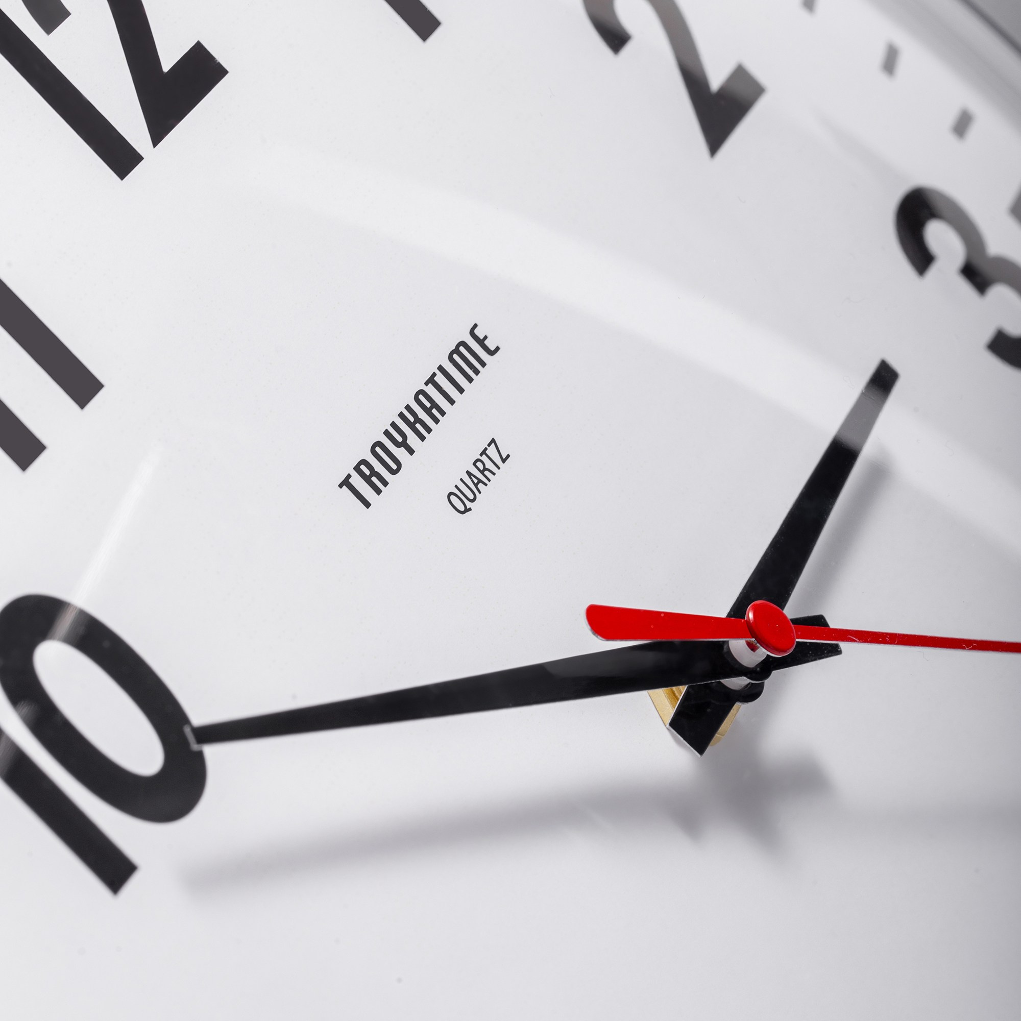 ЧАСЫ. Фотограф Дмитрий Капралов