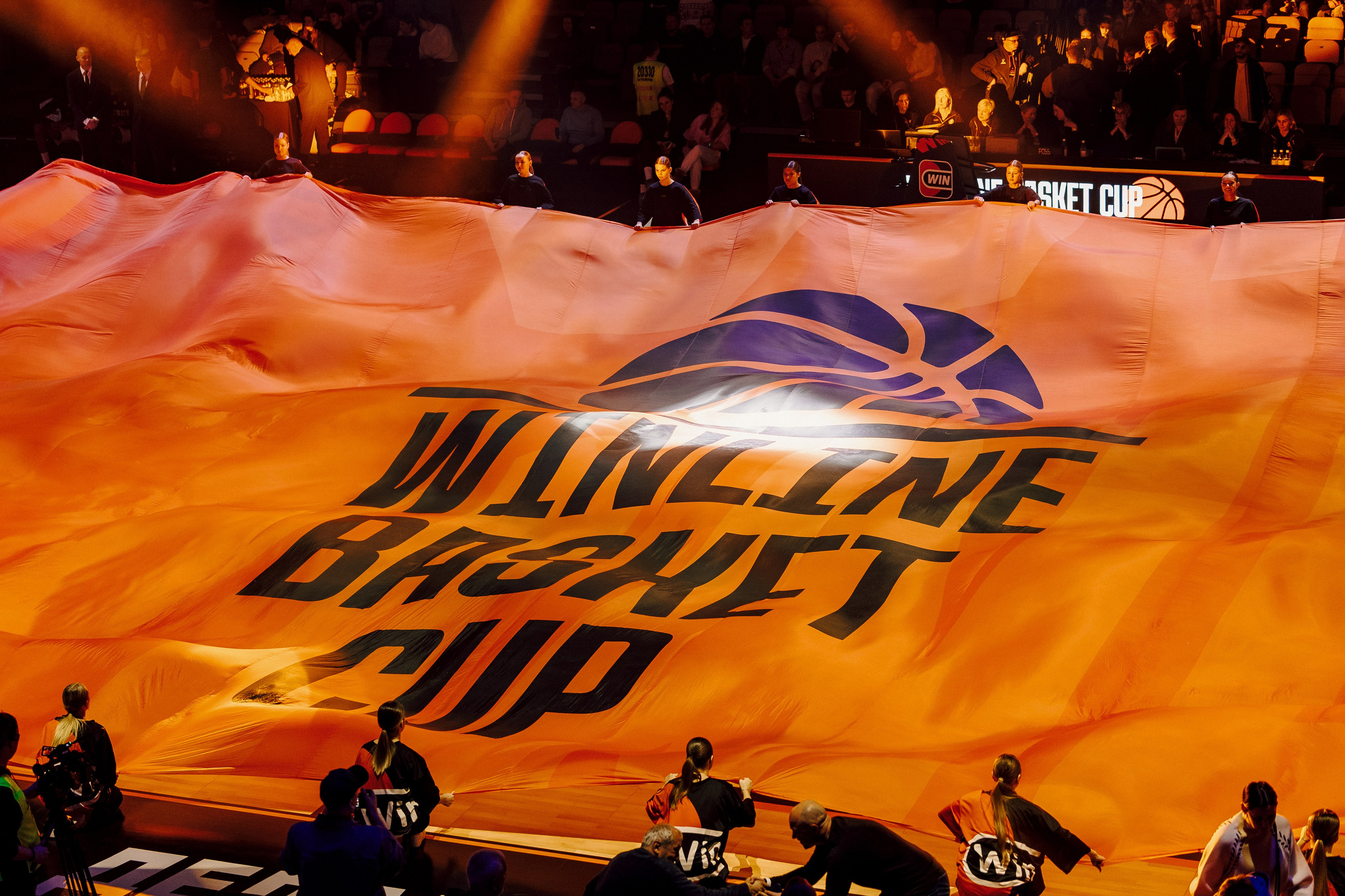 Winline Basket Cup — УРАЛМАШ — УНИКС. Лёшка Варзегов — фотограф