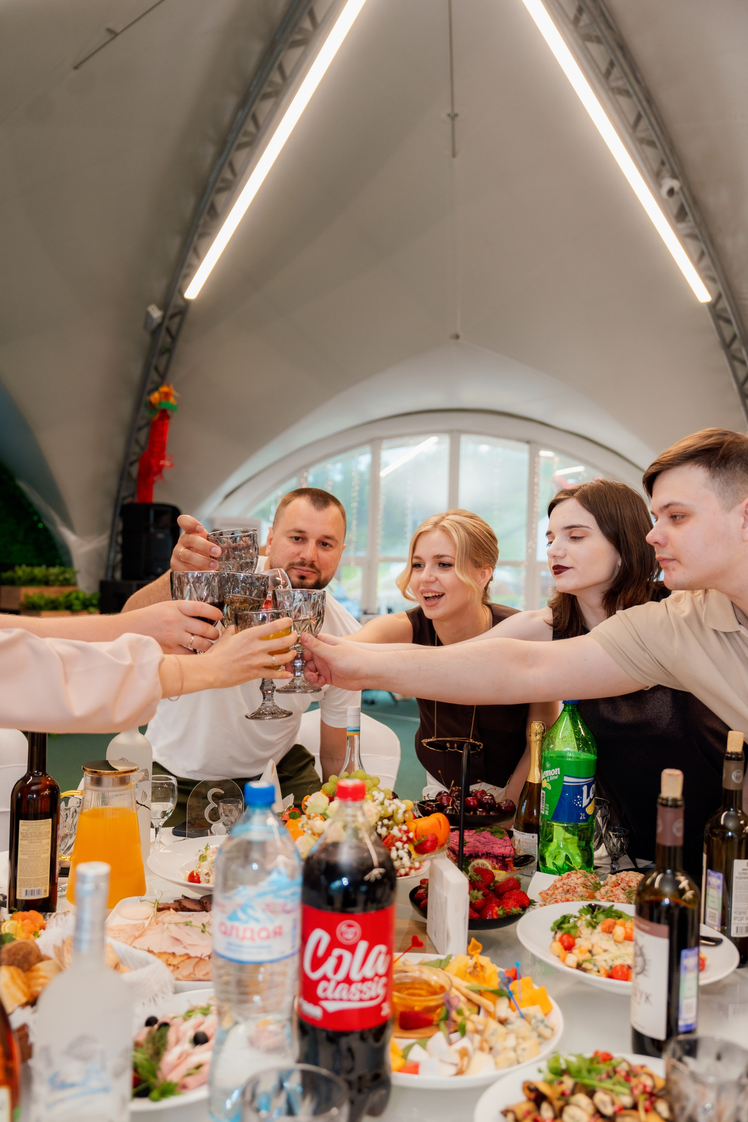 Влад и Наталья. Свадебный банкет. Свадебный фотограф Москва