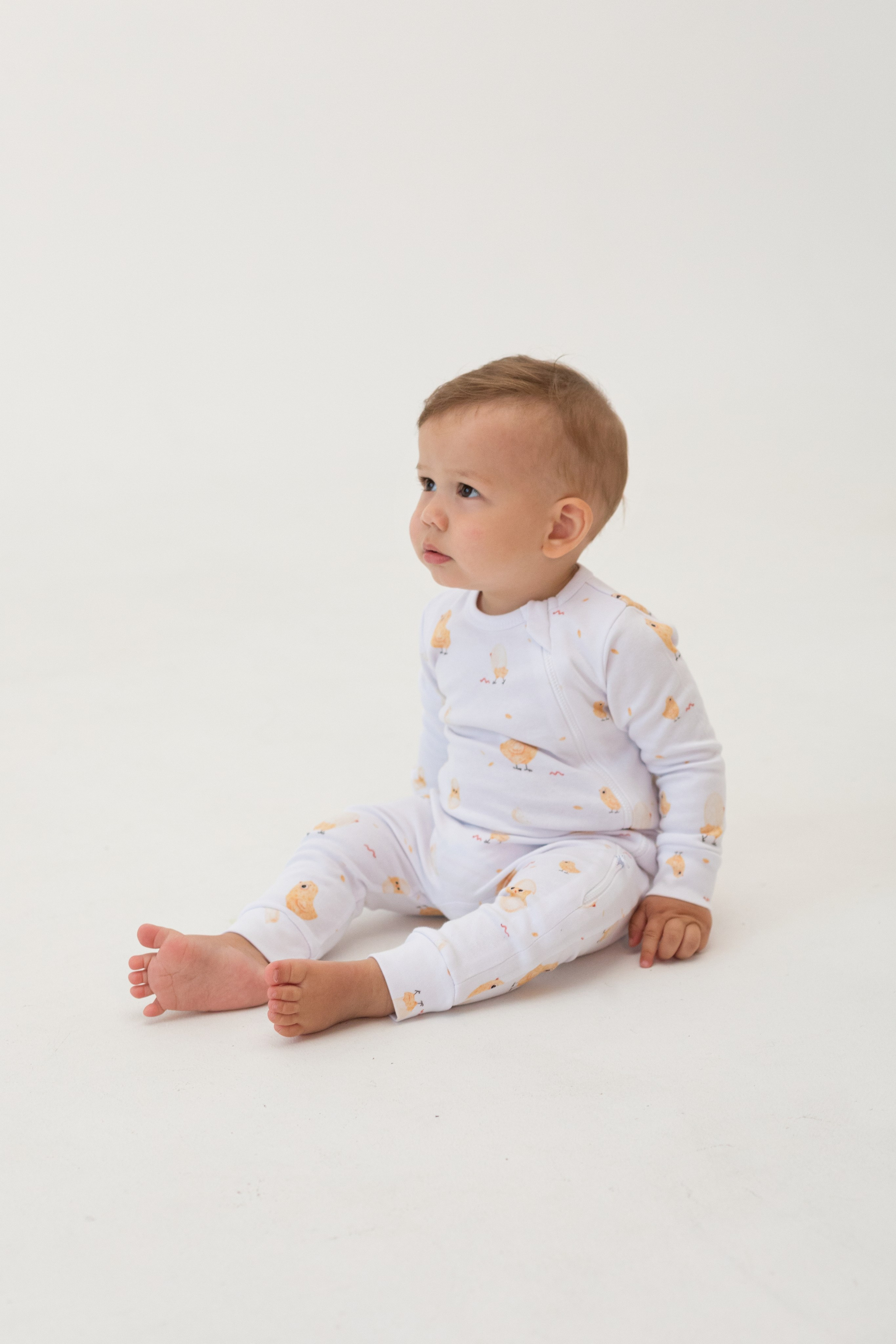 Фотосессия одежды для новорожденных детей. Детский и контент фотограф Надя Волкова Санкт-Петербург