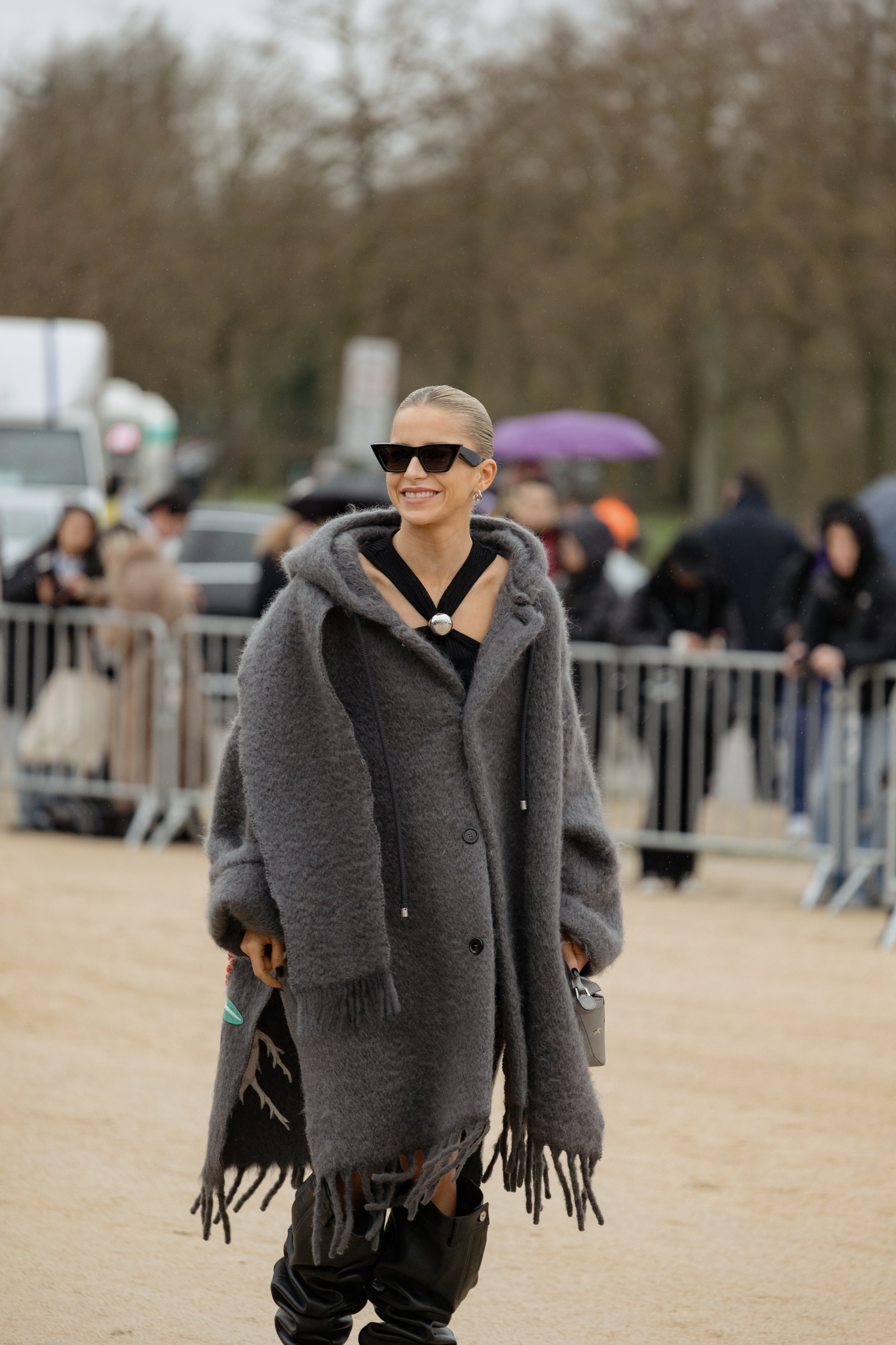 LOEWE PFW WOMENSWEAR FALL-WINTER 24/25. Photographer in Milan Ivan Goncharov