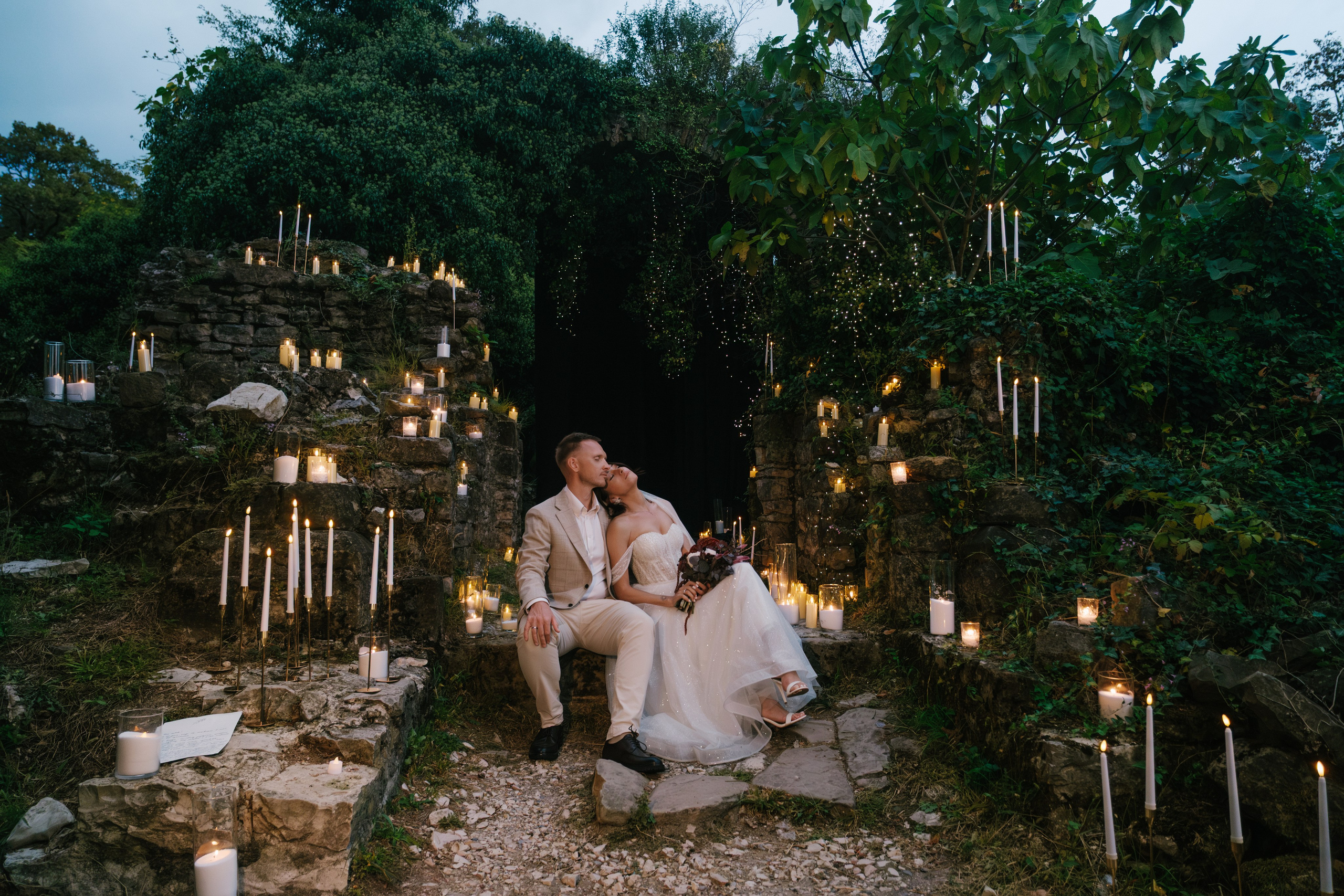 Две Здезды — Храм 19 века. Свадебный Видеограф Фотограф в Сочи