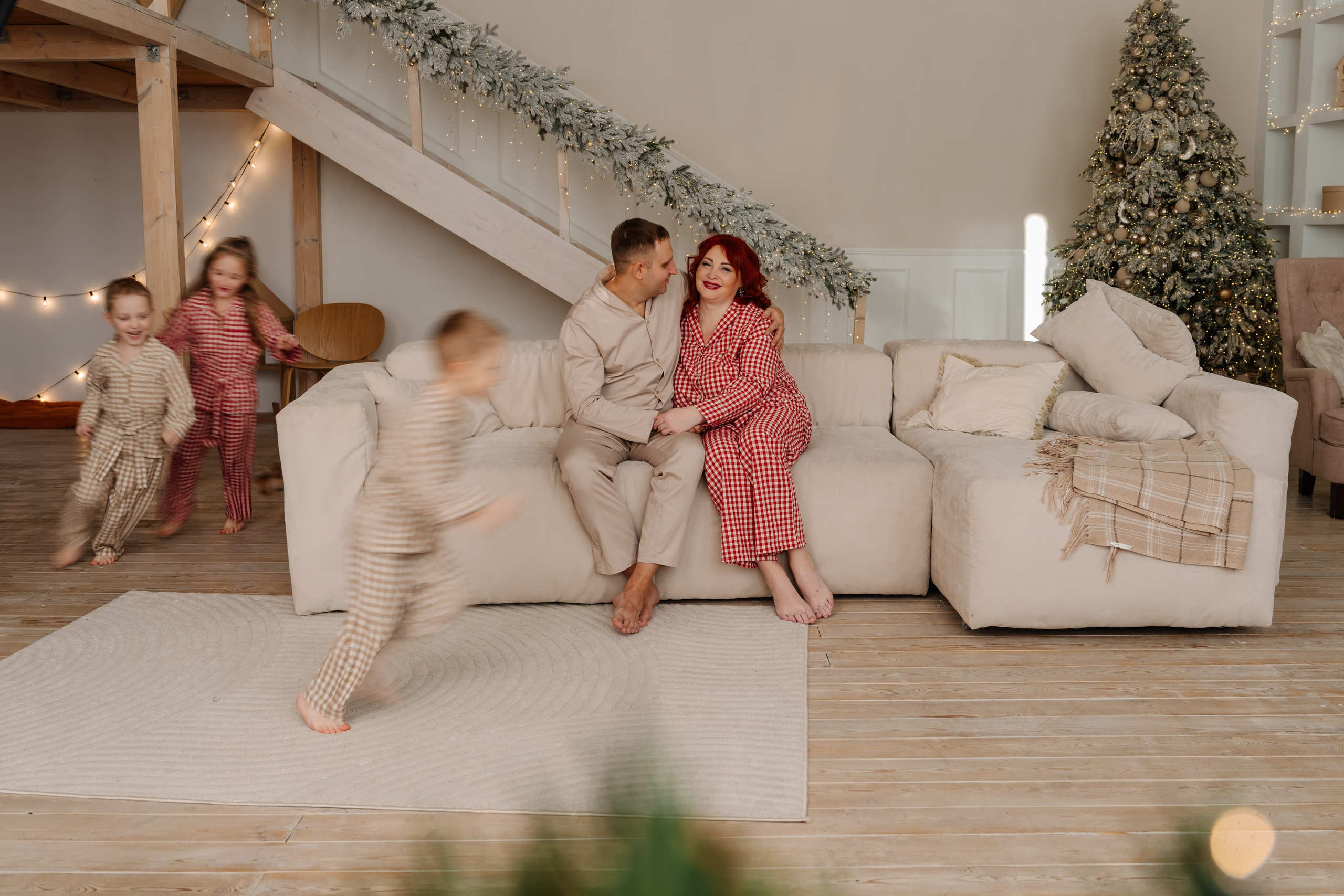 Денис и Елена с прекрасной дочкой и двойняшками-сыночками. СВАДЕБНЫЙ ФОТОГРАФ КРАСНОЯРСК