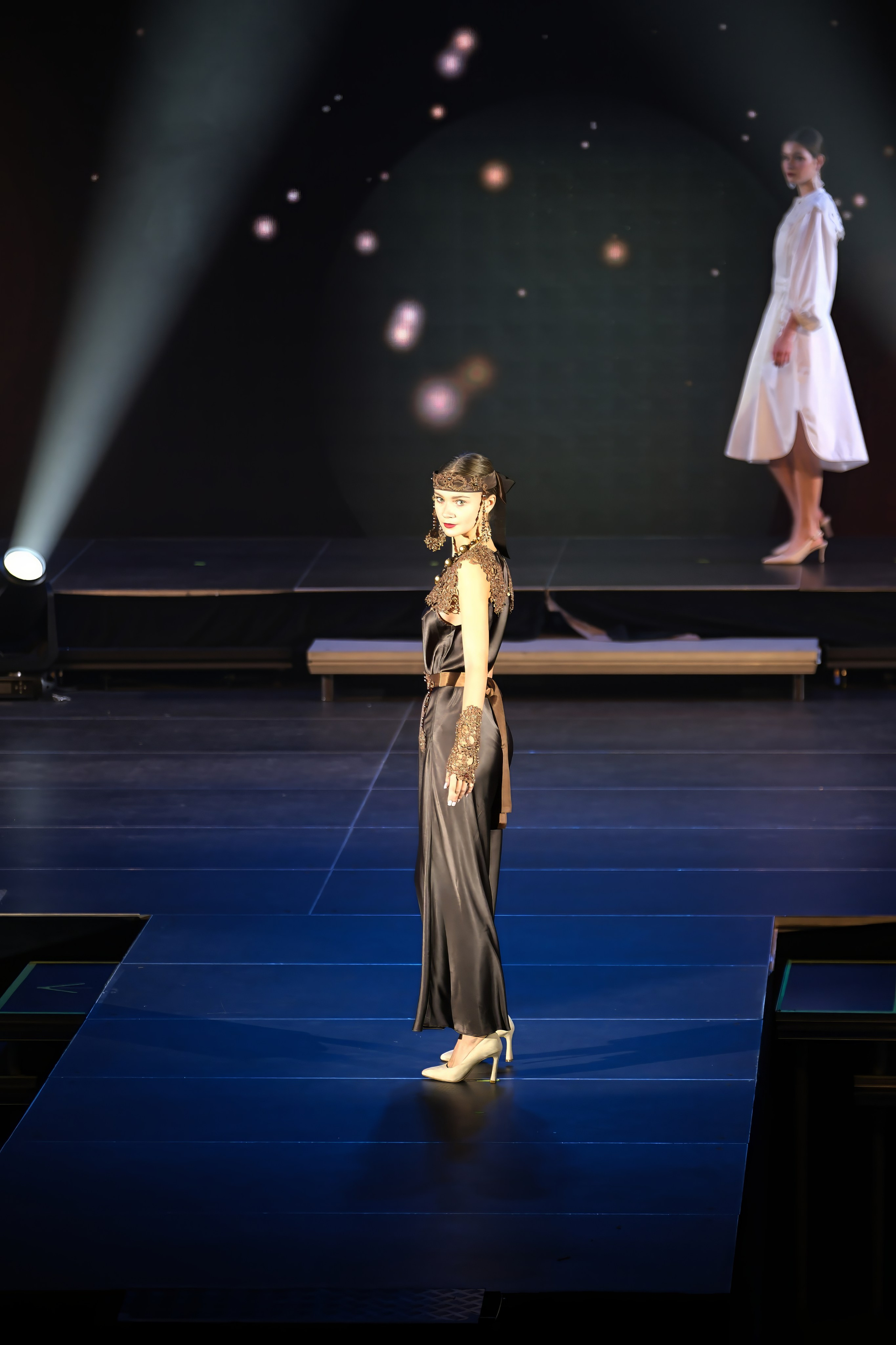 Подиумный спектакль «Стиль Надежды». Добро пожаловать в студию «Цифровой скульптор»  где искусство встречается с технологиями!