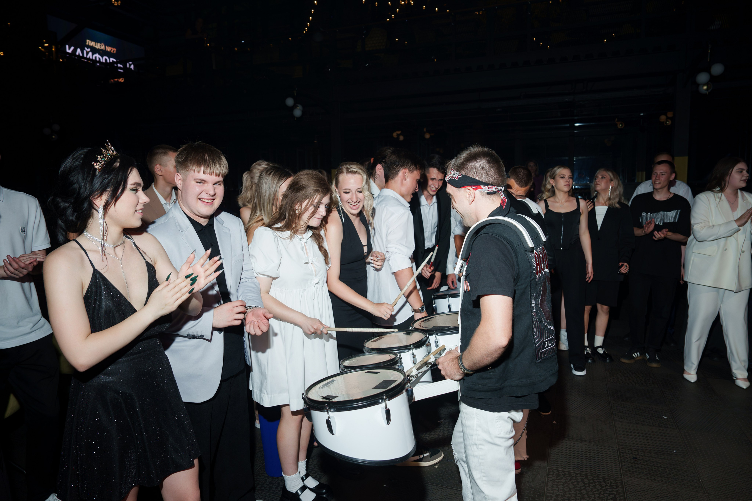 Выпускной лицея 27 (вечеринка). Свадебный и репортажный фотограф Элина Козырьянова