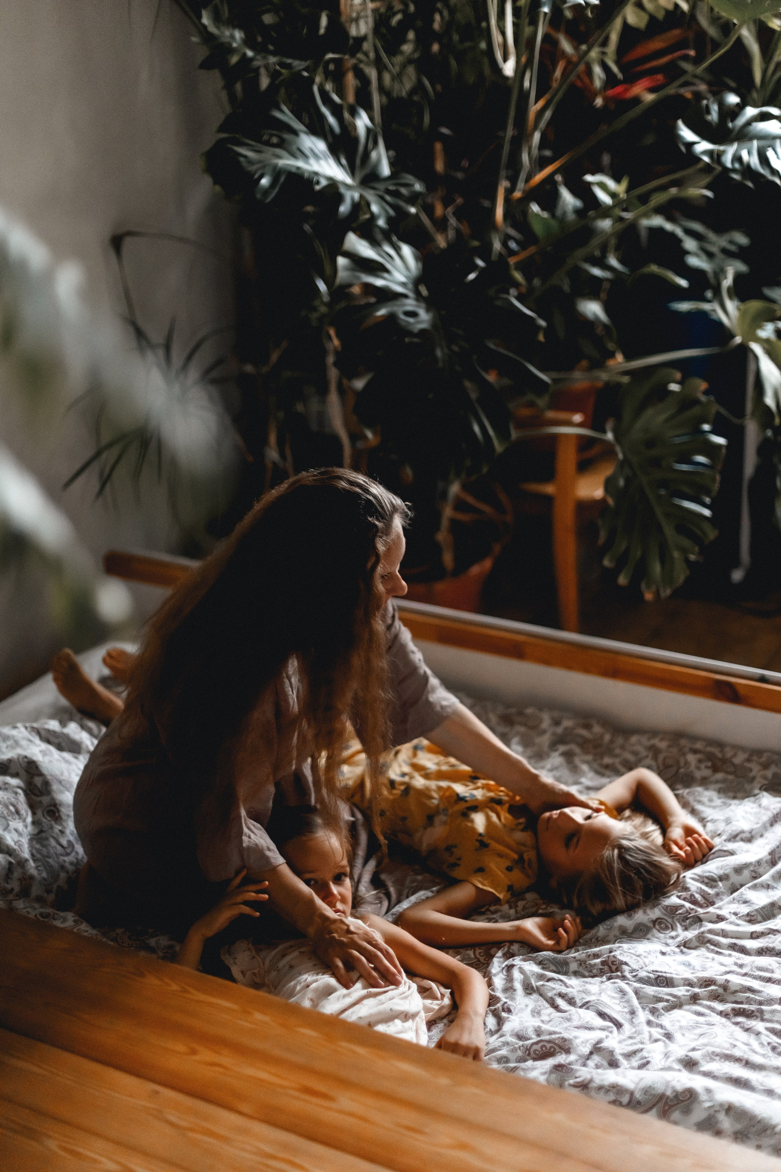 Настя и дочери. Домашняя съёмка. Фотограф в Москве Базанова Дарья