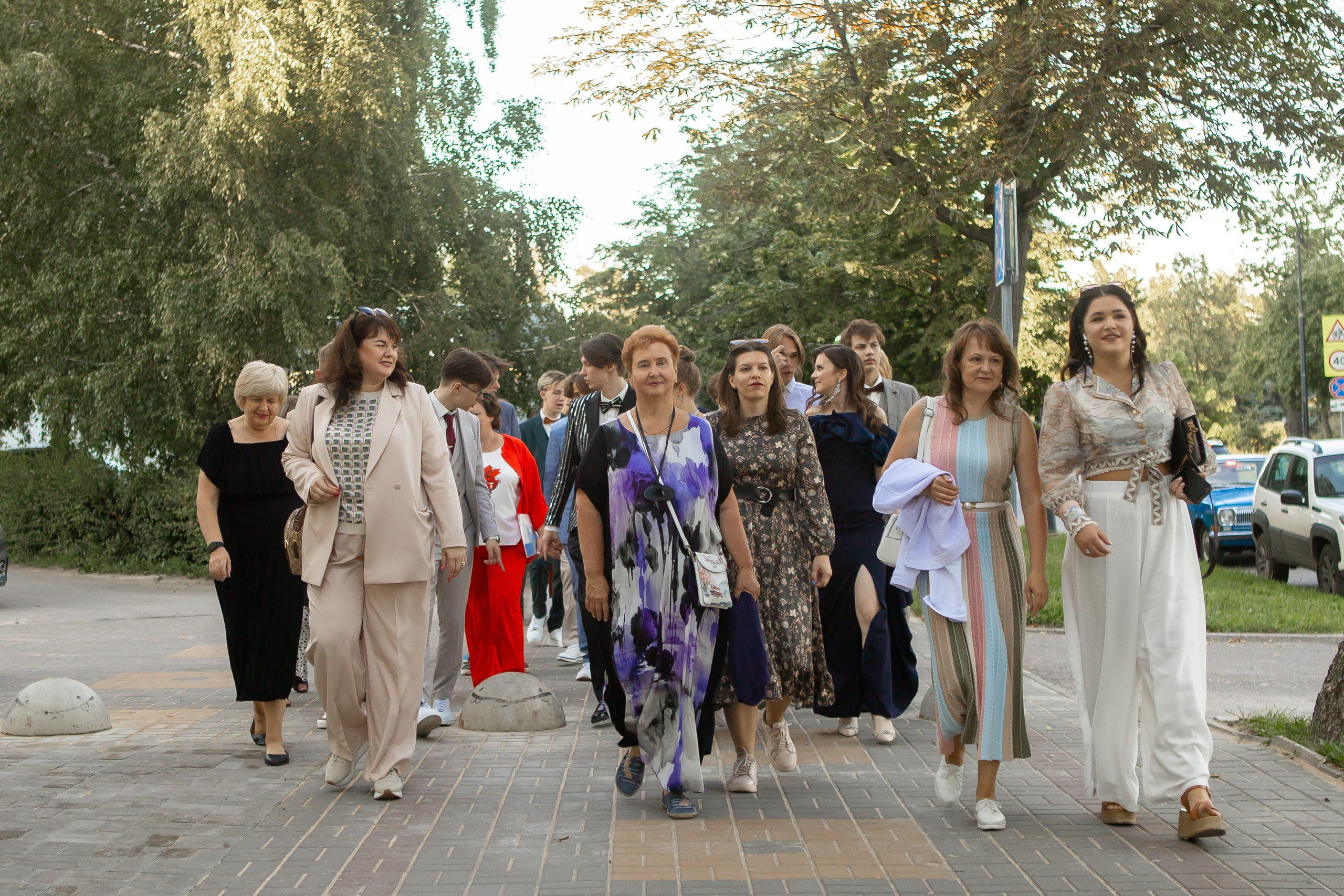 Выпускной Гимназия 12 2024 г. Свадебный и портретный Фотограф в Липецке Дмитрий Котюков