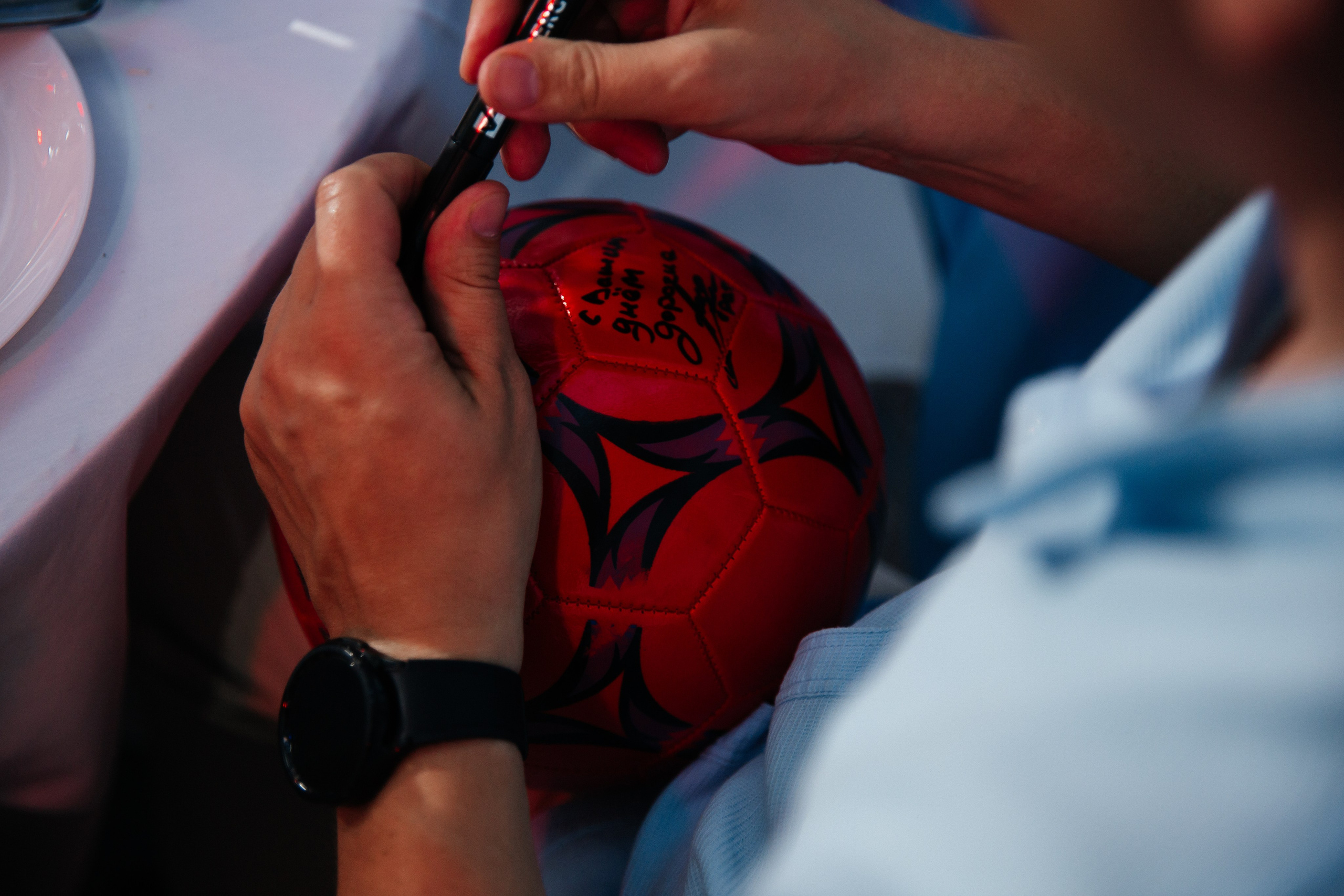 А&А — фотосессия на стадионе. Свадебный фотограф в Оренбурге Илья Володьков