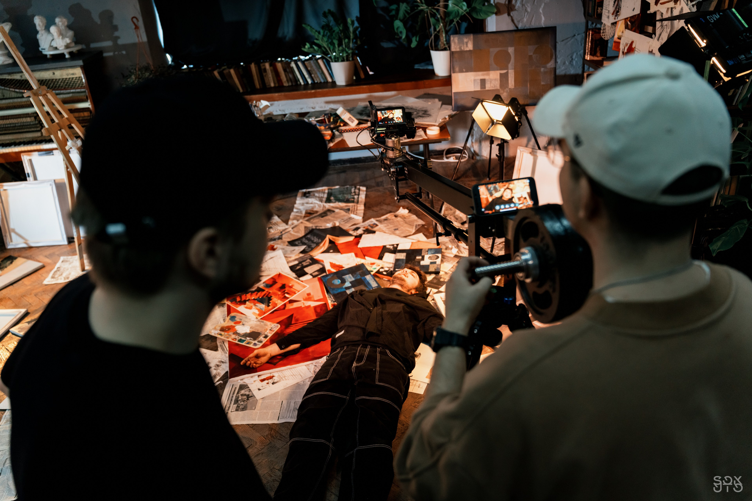 BAKED ROLL x Grad! ent