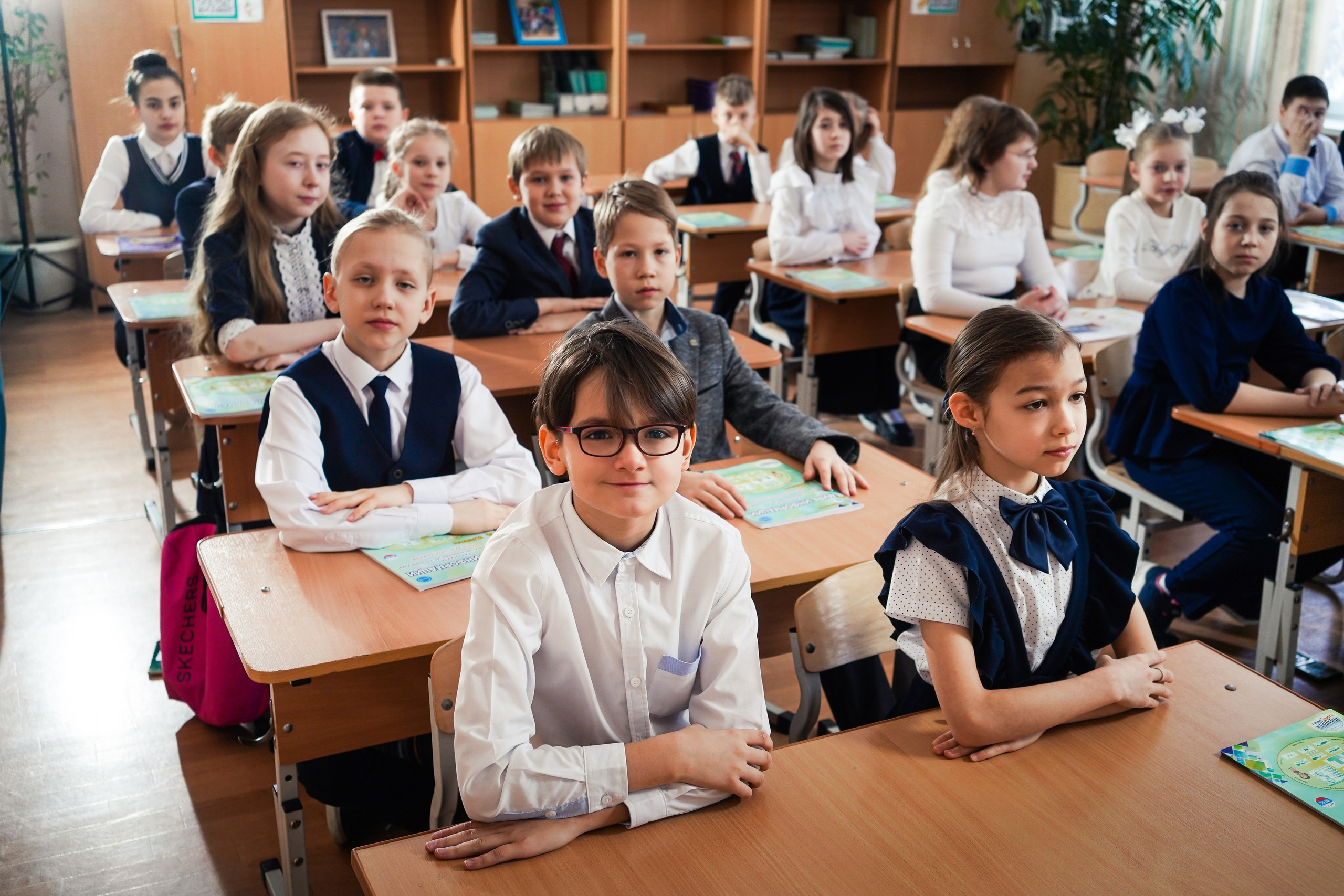 Выпускные альбомы, 4 класс Школа № 175 школьная фотосессия. Семейный и портретный фотограф в Екатеринбурге Анна Лобанова