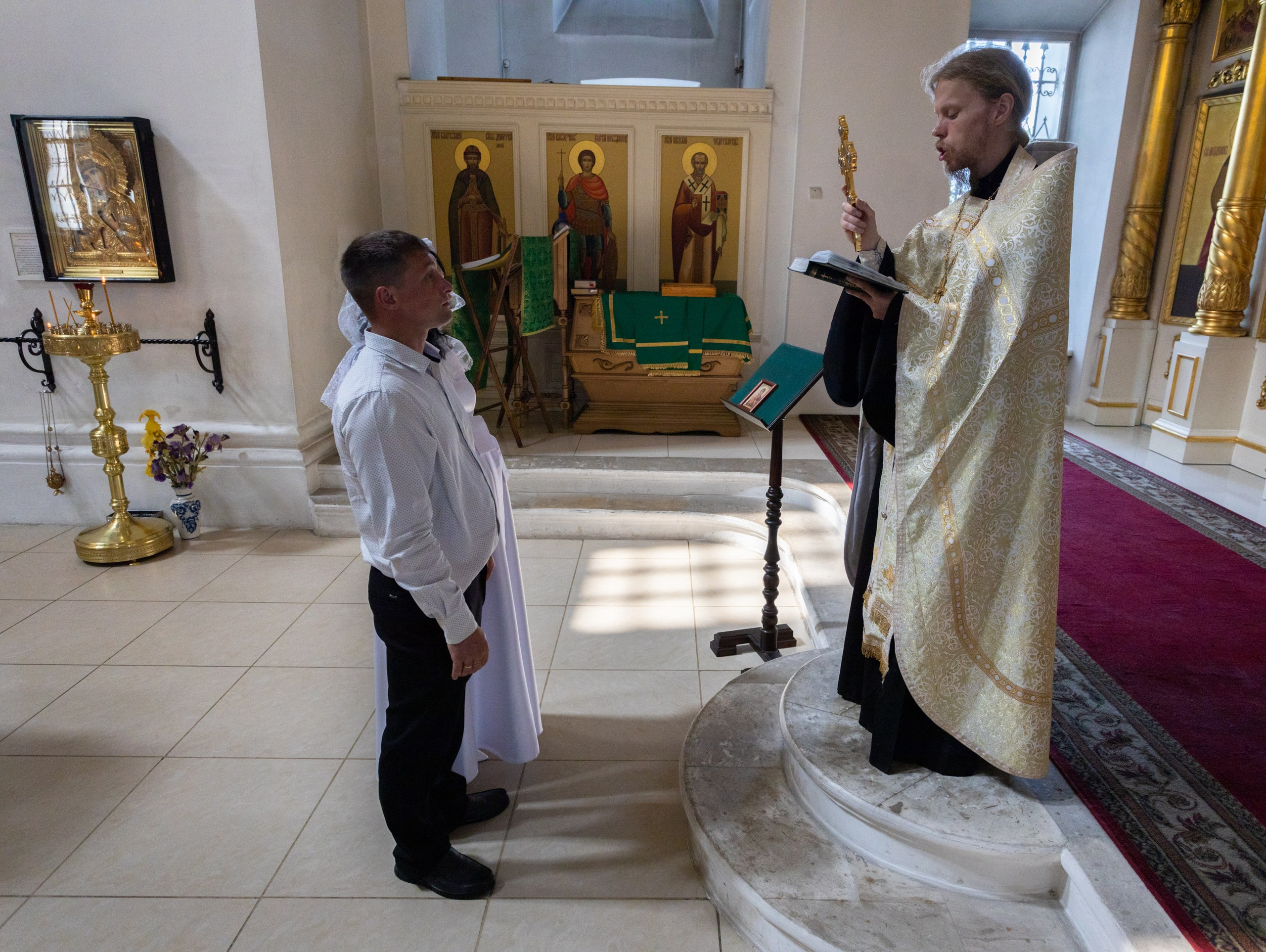 Свадьба, роспись в ЗАГСе, венчание, крещение, выписка из роддома — фотосъёмка. Визуальная упаковка брендов и проектов через фото и видеопроизводство