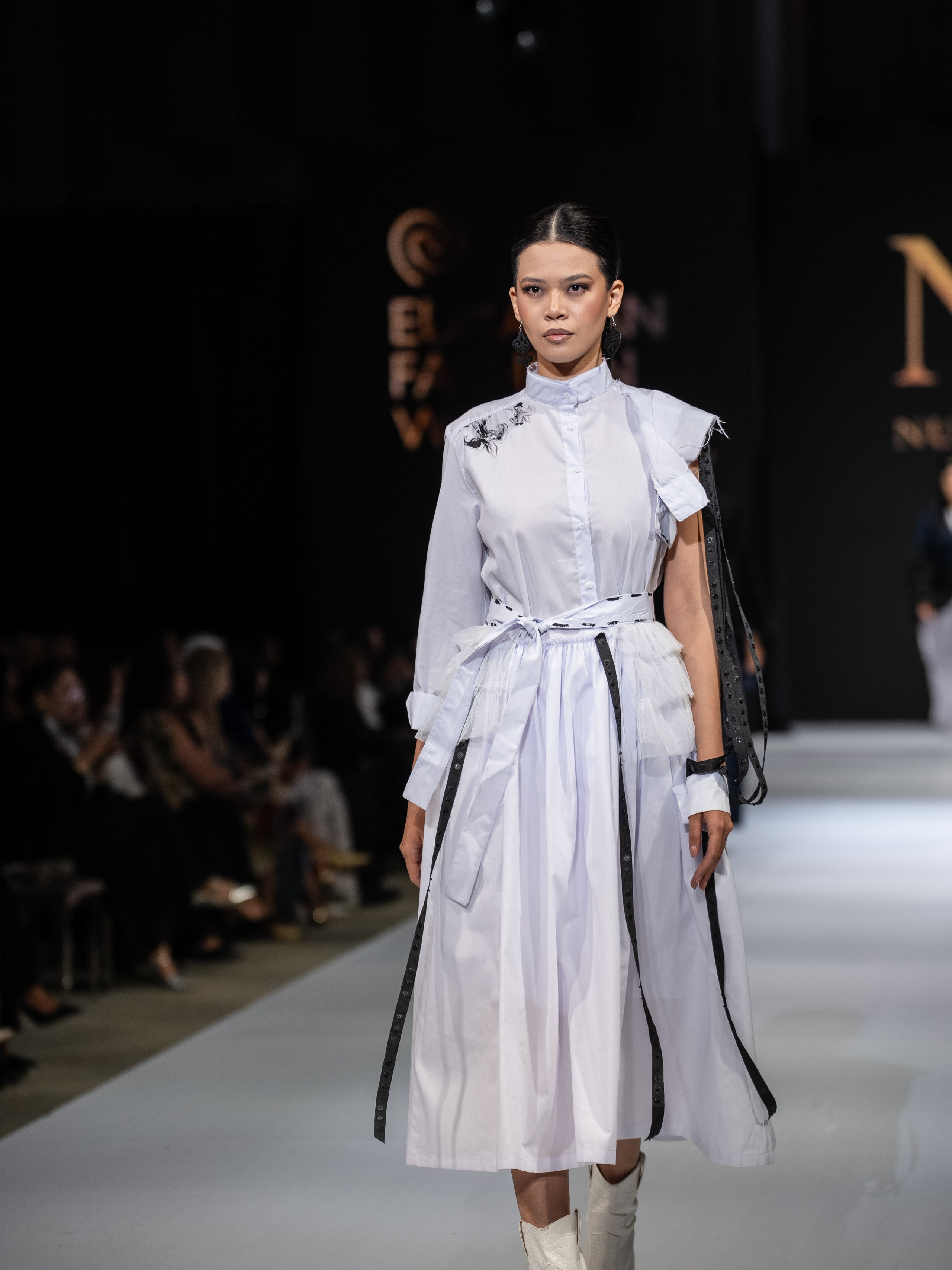 EURASIAN FASHION WEEK Nurasem. Сайт Алматинского НЮ АРТ, будуар и фэшн фотографа Дениса Карпенко