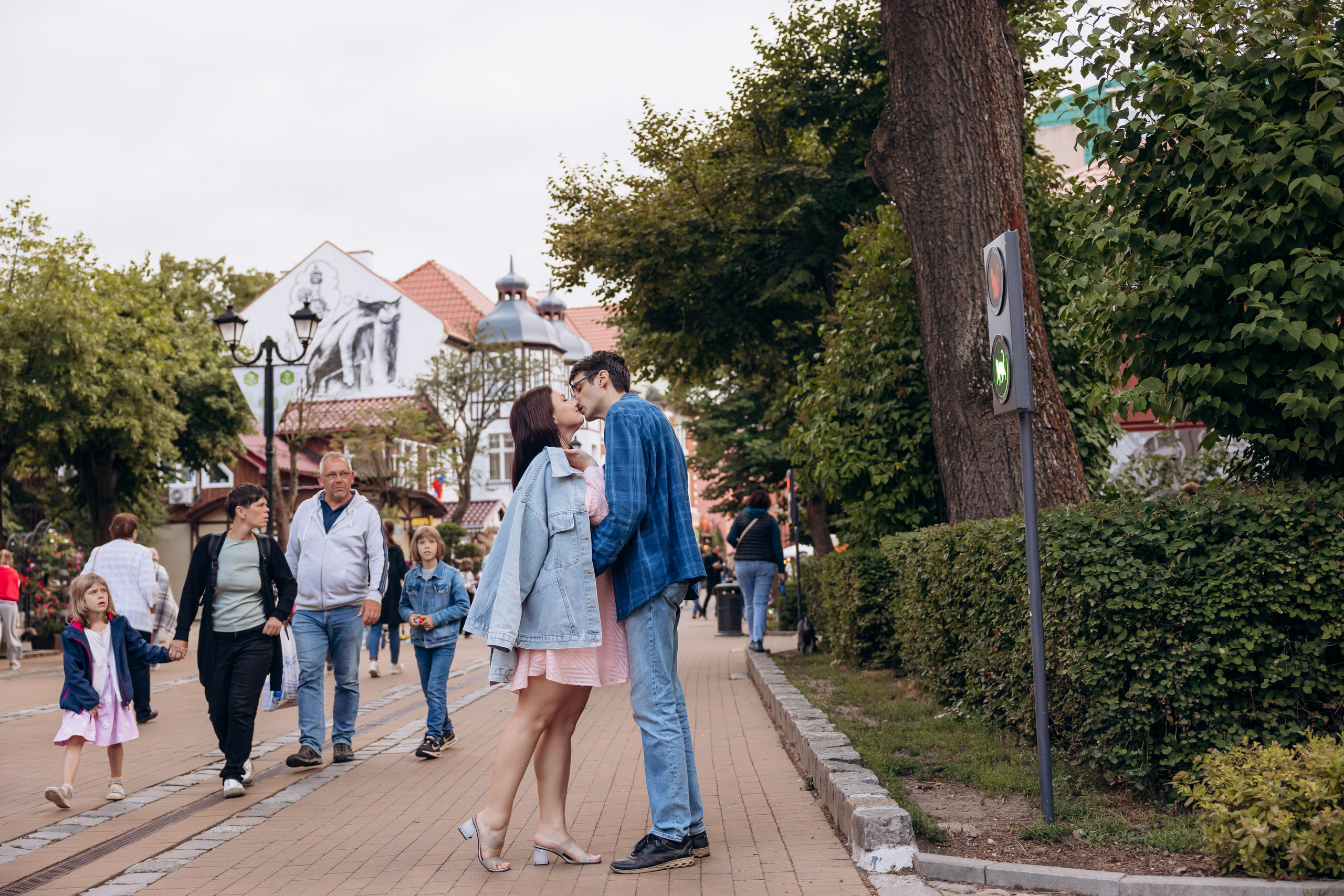 Городская прогулка Зеленоградск. Фотограф в Калининграде свадебная фотография, репортажная, фотосессии