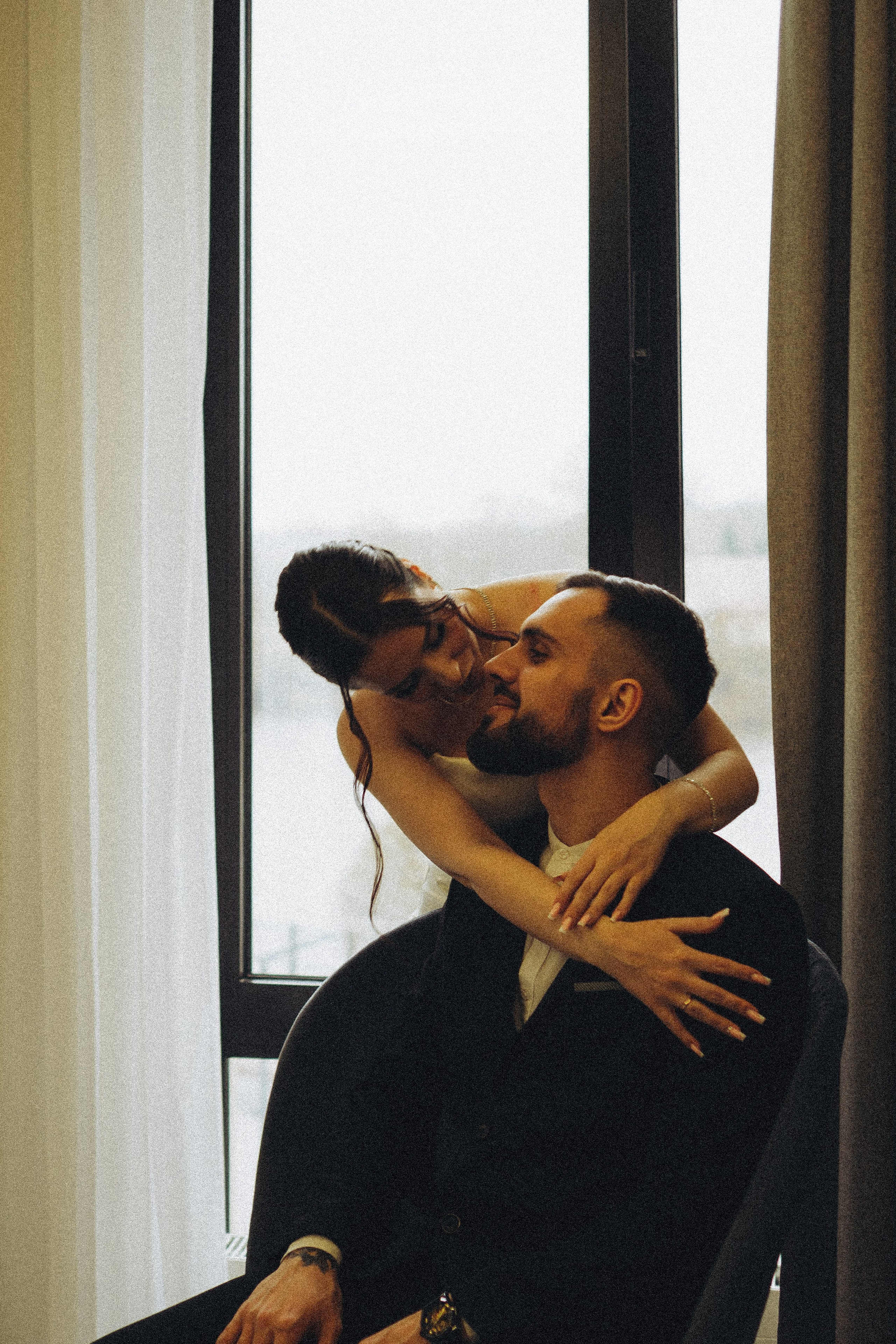 СВАДЕБНАЯ СЬЕМКА СБОРОВ ЖЕНИХА И НЕВЕСТЫ В ОТЕЛЕ И ТАКЖЕ ФОТОСЕССИИЯ В ОТЕЛЕЕ МЕГАПОЛИС БРЯНСК. Профессиональный фотограф, Санкт-Петербург — Виктория Богомолова