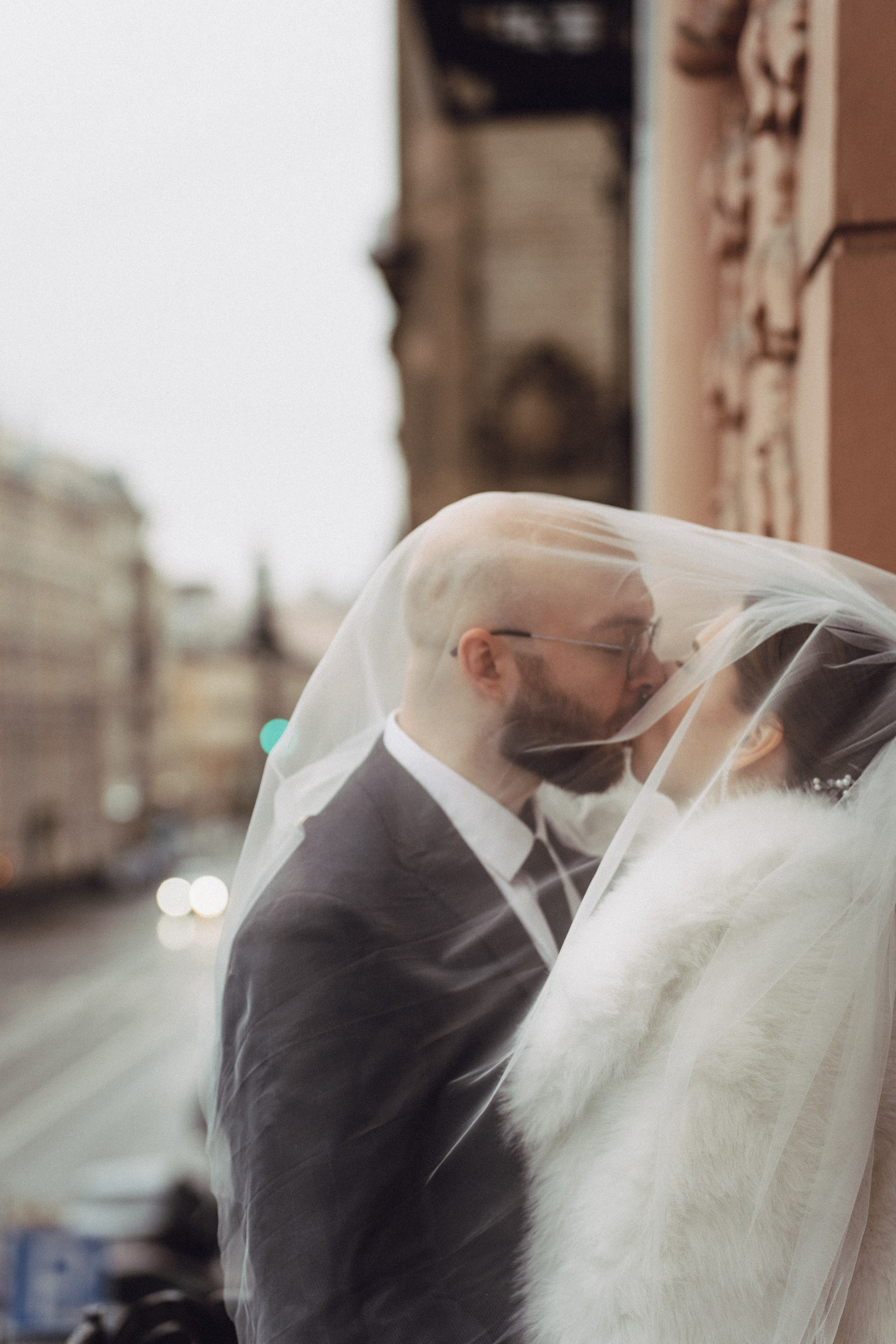 СВАДЕБНАЯ СЬЕМКА ВО ВТОРОМ ДВОРЦЕ (ДЕКАБРЬ) ТАКЖЕ СЬЕМКА В СТУДИИ НА ЧЕРНЫШЕВСКОЙ. Профессиональный фотограф, Санкт-Петербург — Виктория Богомолова