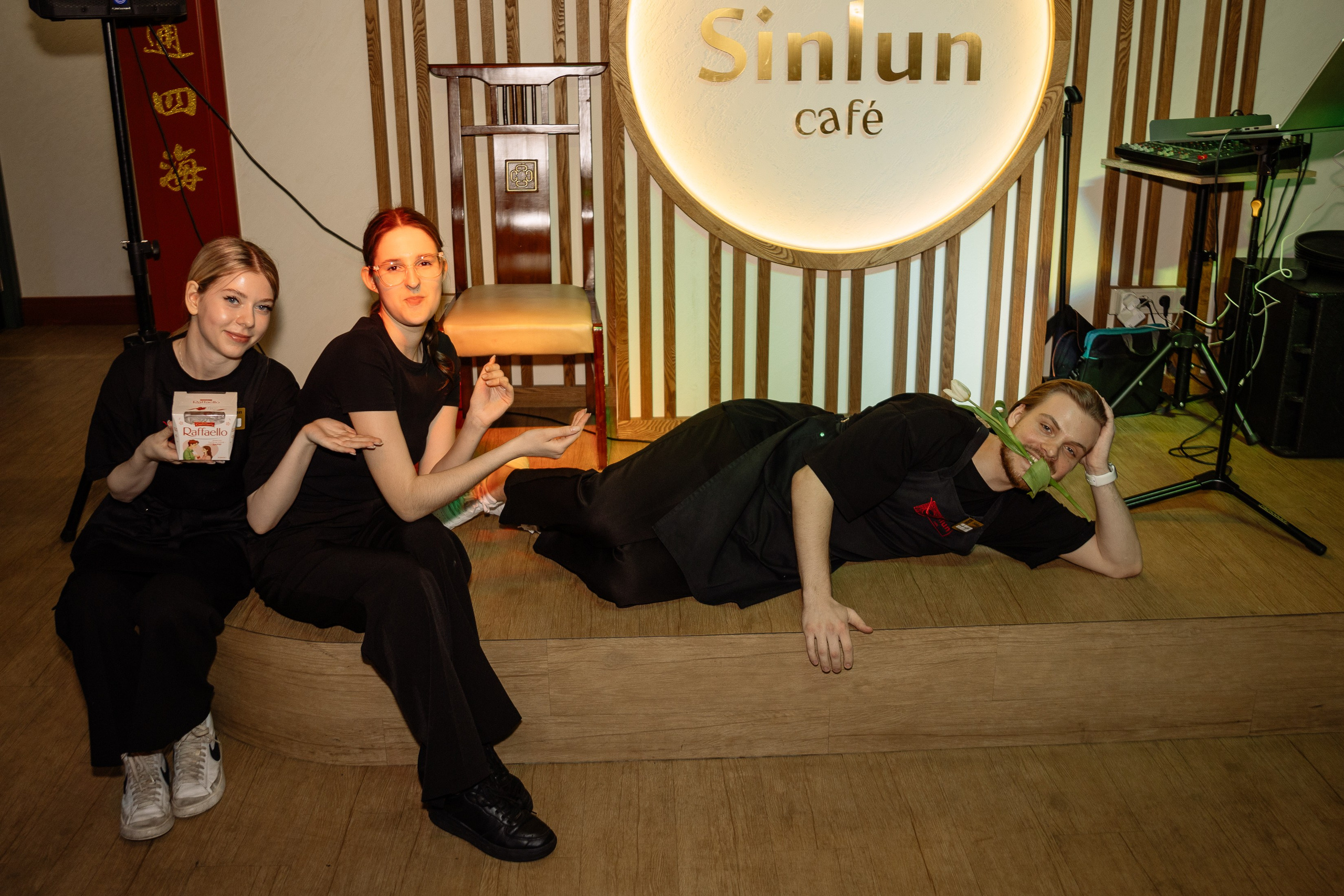 Вечеринка в кафе Sinlun. Фотограф Юлия Мальцева