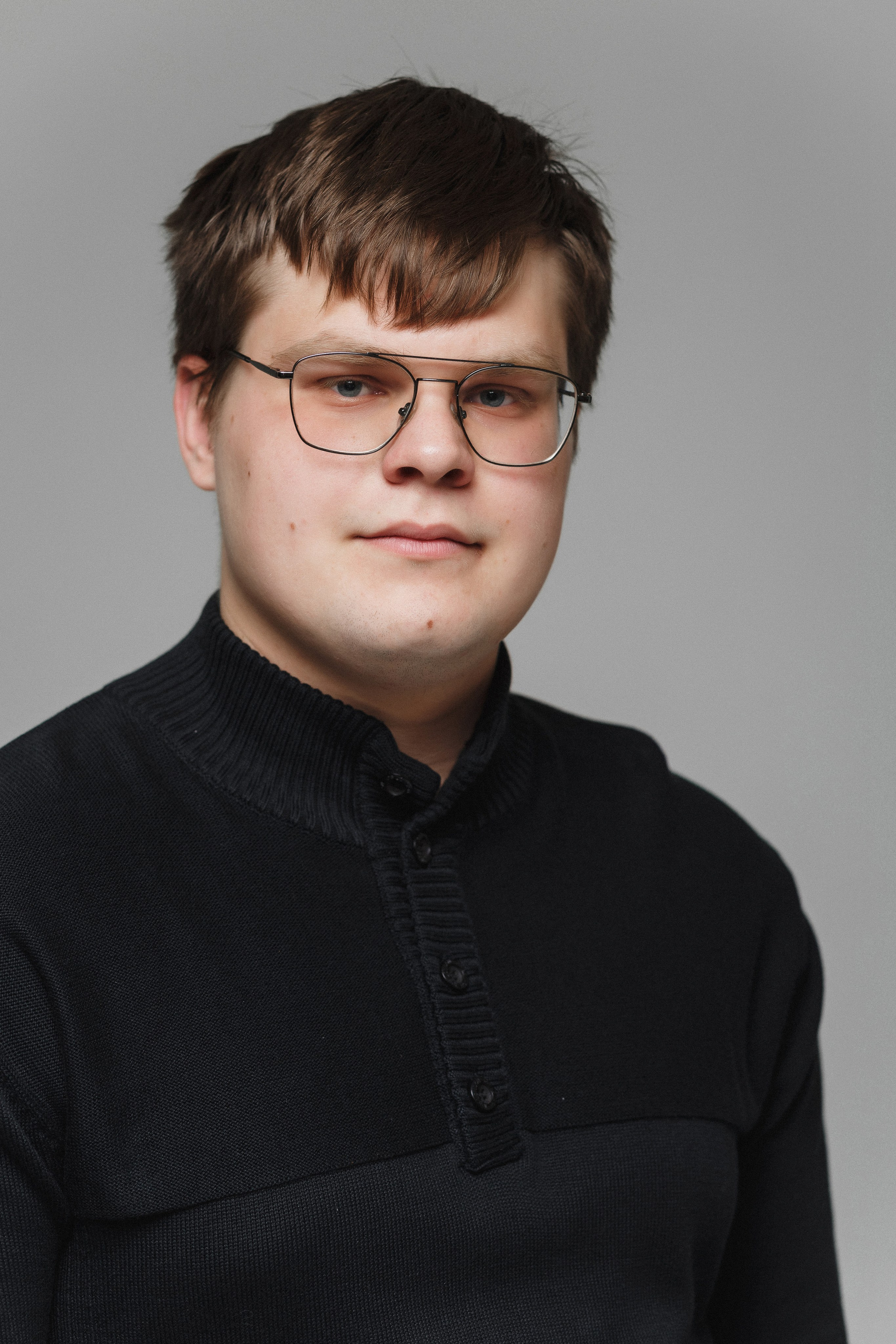 Портреты выпускников в фотостудии 'Faces' в Таганроге. Свадебный и семейный фотограф в Таганроге Бакарюк Антон