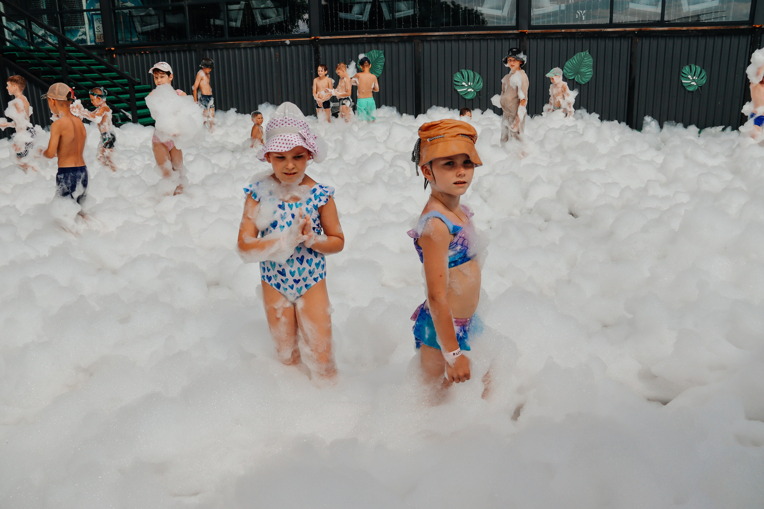 02.07.2026/11:00/Пенная дискотека/Малибу. Семейный и детский фотограф в Славгороде Анастасия Винс