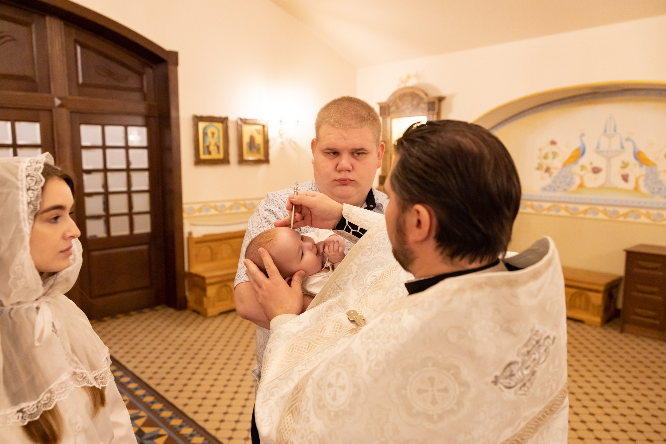 Крещение в Храме Покрова Пресвятой Богородицы. Семейный фотограф в Рязани и Рязанской области