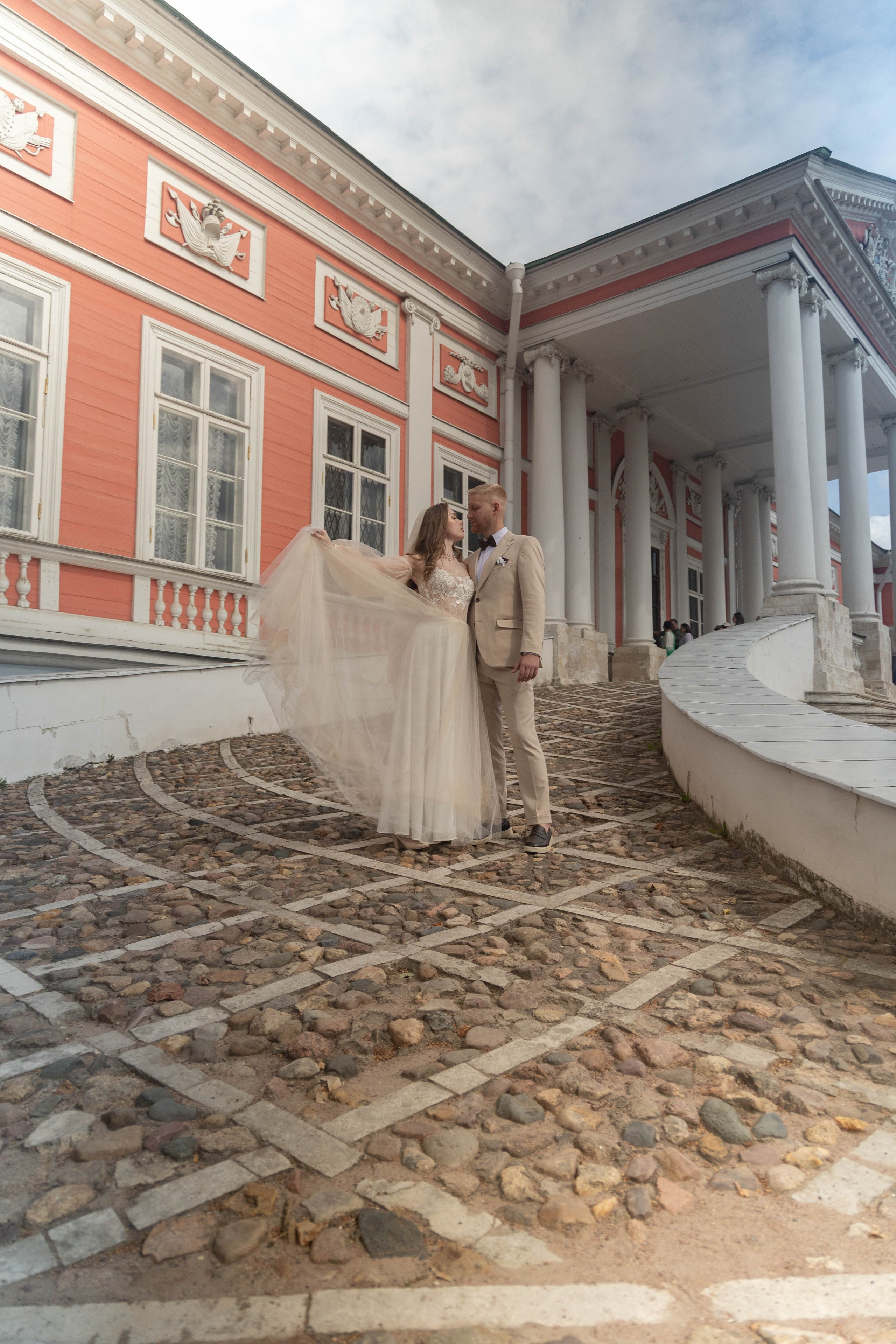 Свадебная фотосессия свадебный фотограф Татьяна Марсуверских свадебная фотопрогулка Москва Жуковский. Фотограф для маркетплейсов, фотоуслуги в Жуковском Татьяна Марсуверских