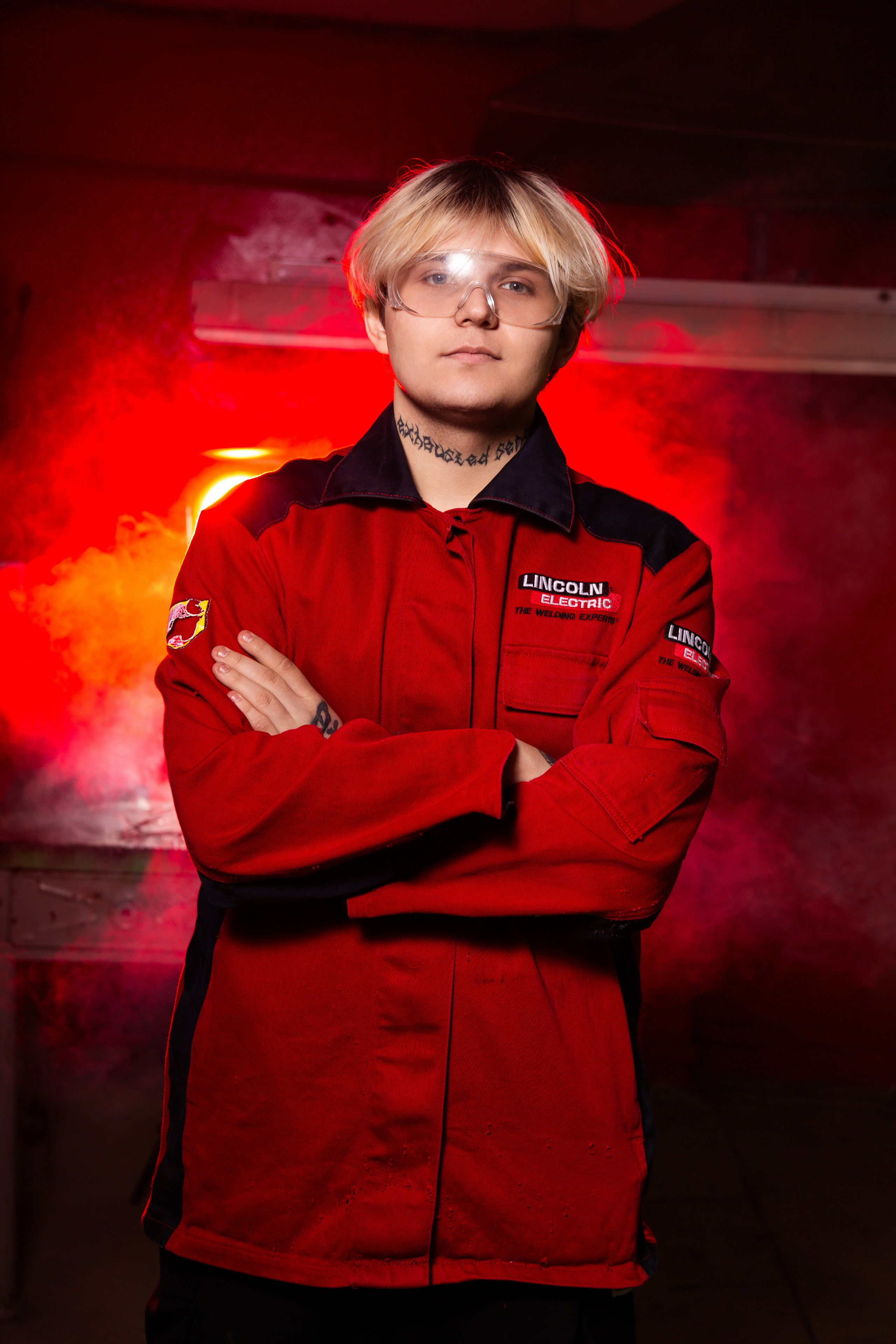 Портретная Фотосессия в Цеху для Выпускников Сварщиков | Твой Альбом Мценск. ТВОЙ АЛЬБОМ / ТВОИ ПРАВИЛА