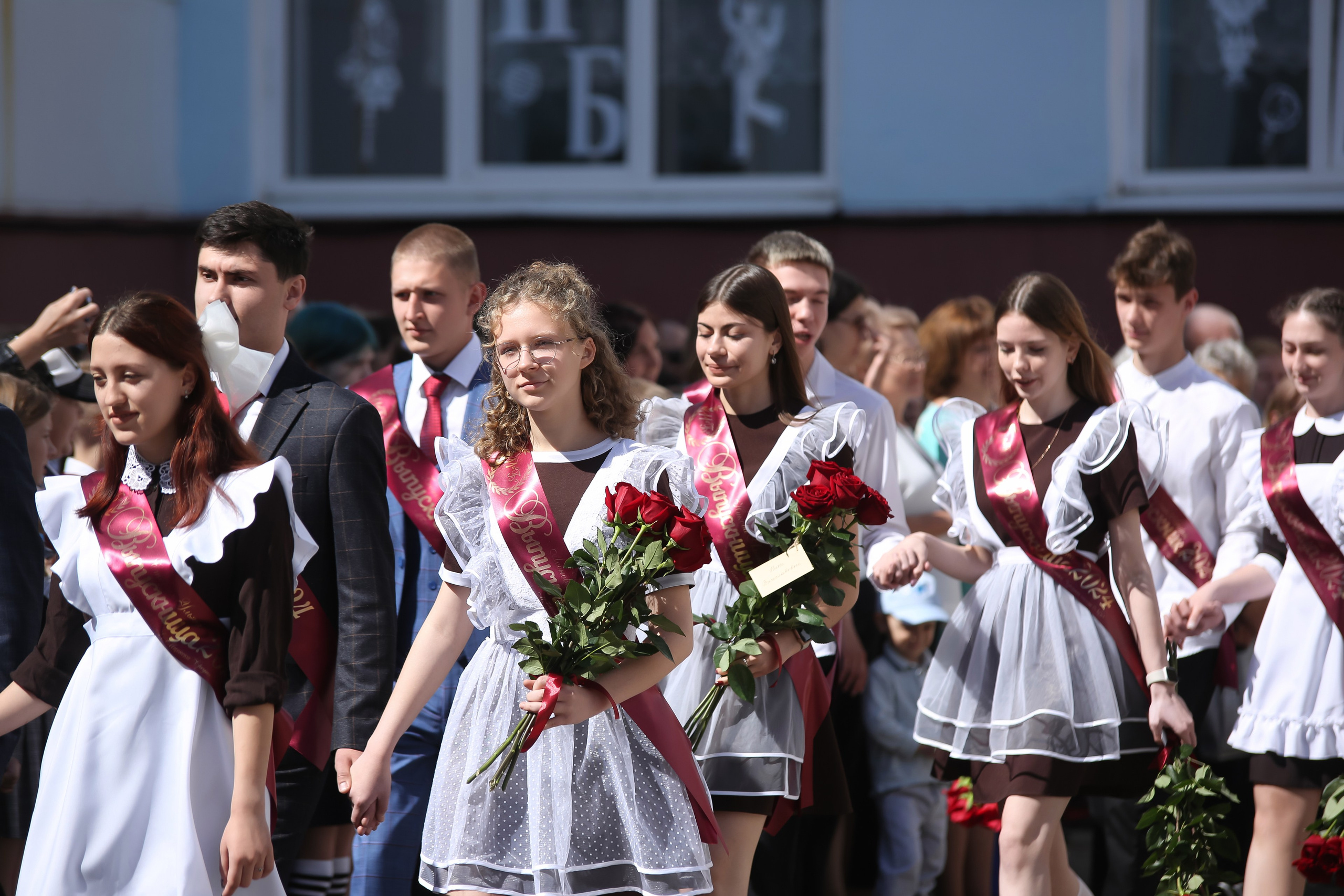 ЛИНЕЙКА «ПОСЛЕДНИЙ ЗВОНОК» 9 ШКОЛА 2024 г МЦЕНСК. ТВОЙ АЛЬБОМ / ТВОИ ПРАВИЛА