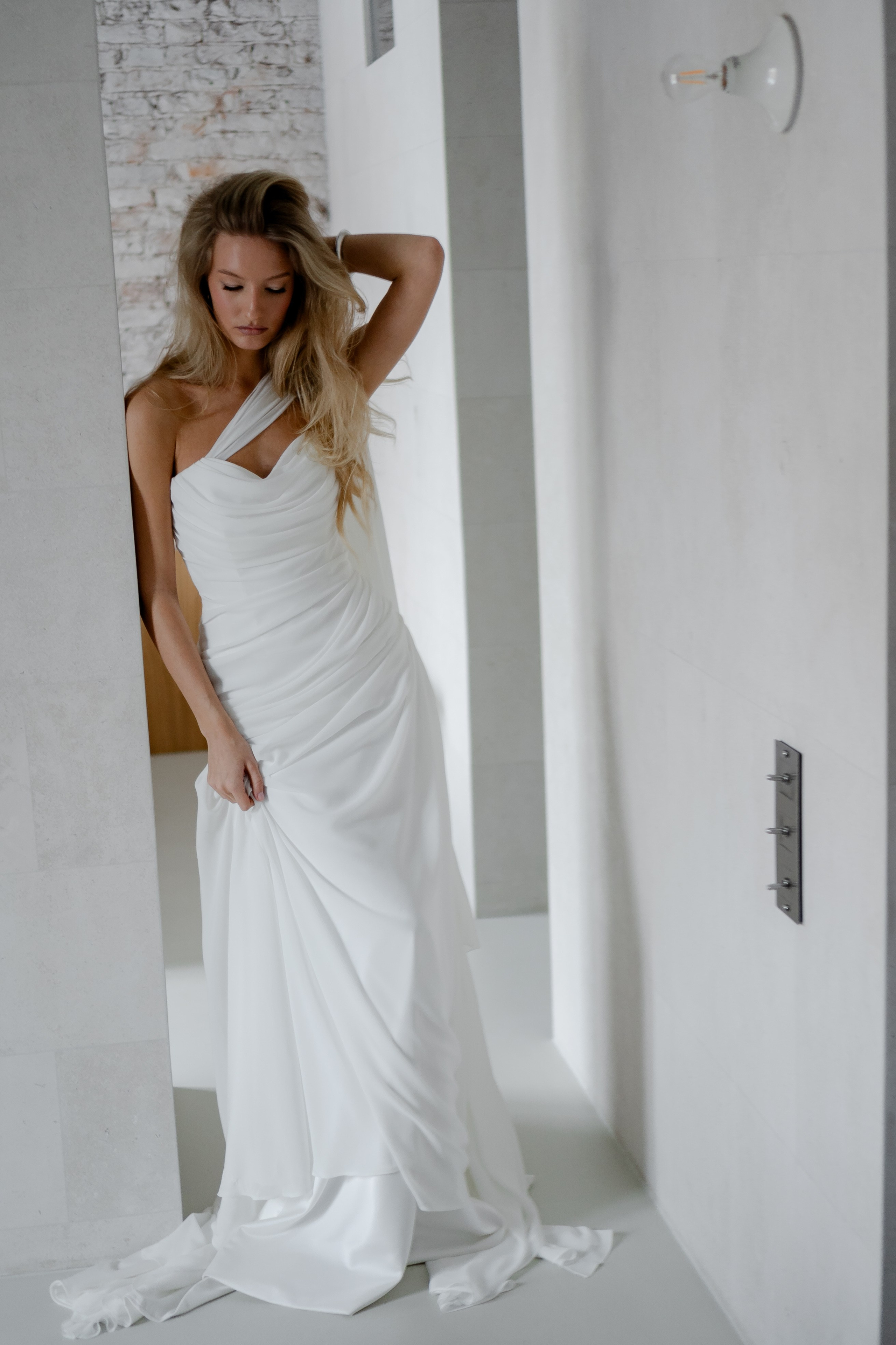 ЭЛЕГАНТНАЯ СВАДБЕНАЯ СЬЕМКА ЖЕНИХА И НЕВЕСТЫ В ДОРОГОМ ОТЕЛЕ САНКТ-ПЕТЕРБУРГА. Профессиональный фотограф, Санкт-Петербург — Виктория Богомолова