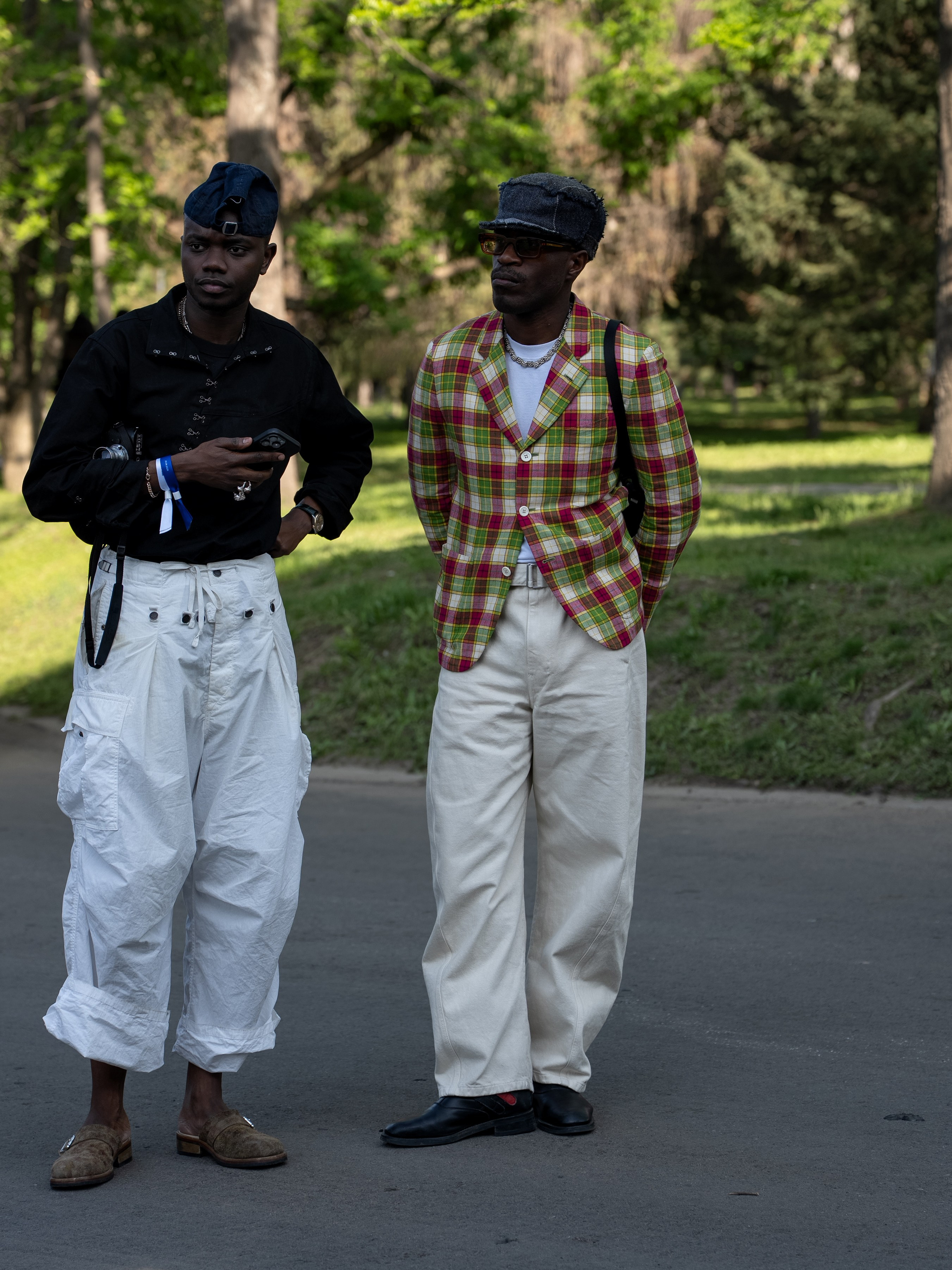 Visa Fashion Week Almaty Pre-Fall 2026 April StreetStyle Day 2. Сайт Алматинского НЮ АРТ, будуар и фэшн фотографа Дениса Карпенко