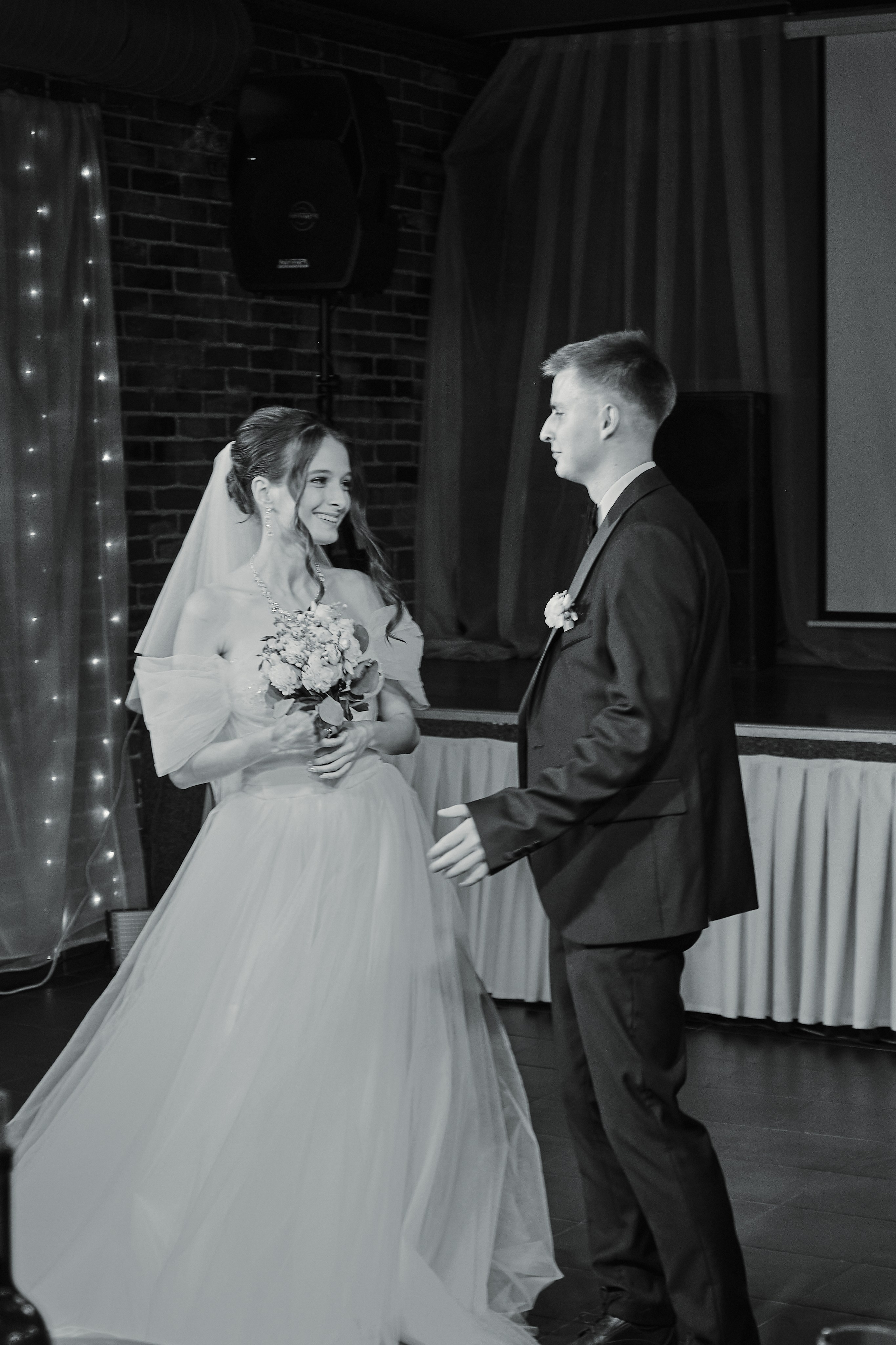 Банкет. Фэшн фотограф Арина Эльюс в Новосибирске