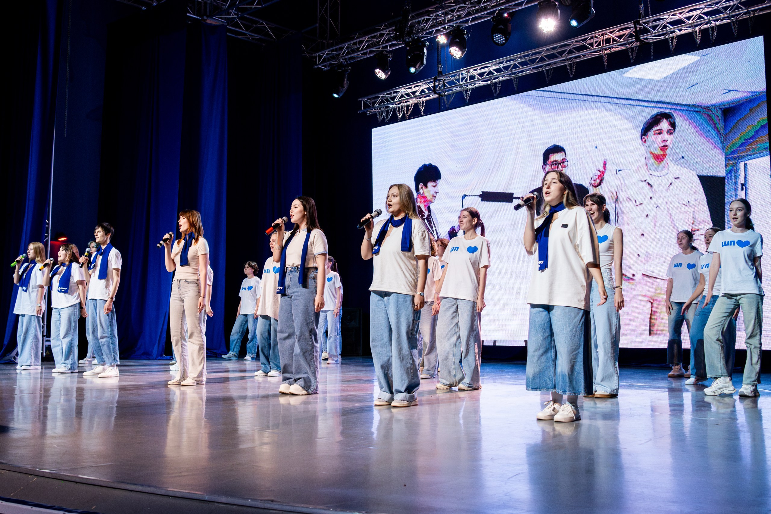 Посвящение в первокурсники ШП 2025. Репортажный и портретный фотограф во Владивостоке Денис Седов