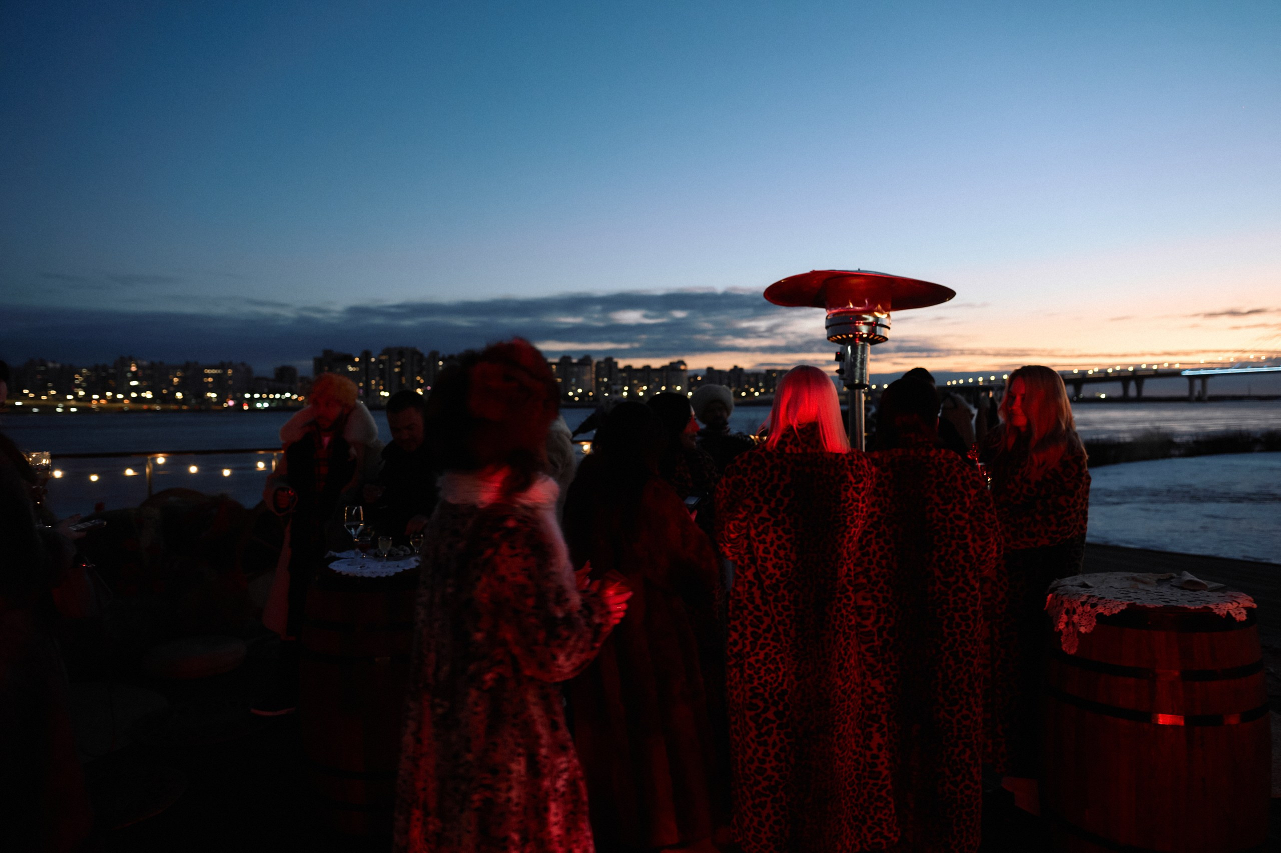 ROYAL BEACH — BIRTHDAY A LA RUSSE. Photographer — ERASTOV