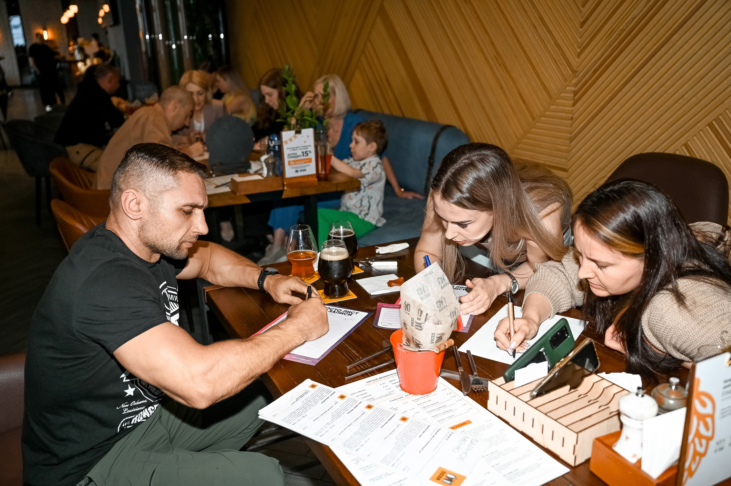 Квиз, Плиз! Брянск. Ресторан «ПЕНА». Свадебный, семейный и репортажный фотограф. Брянск. Эльвира Голенкова