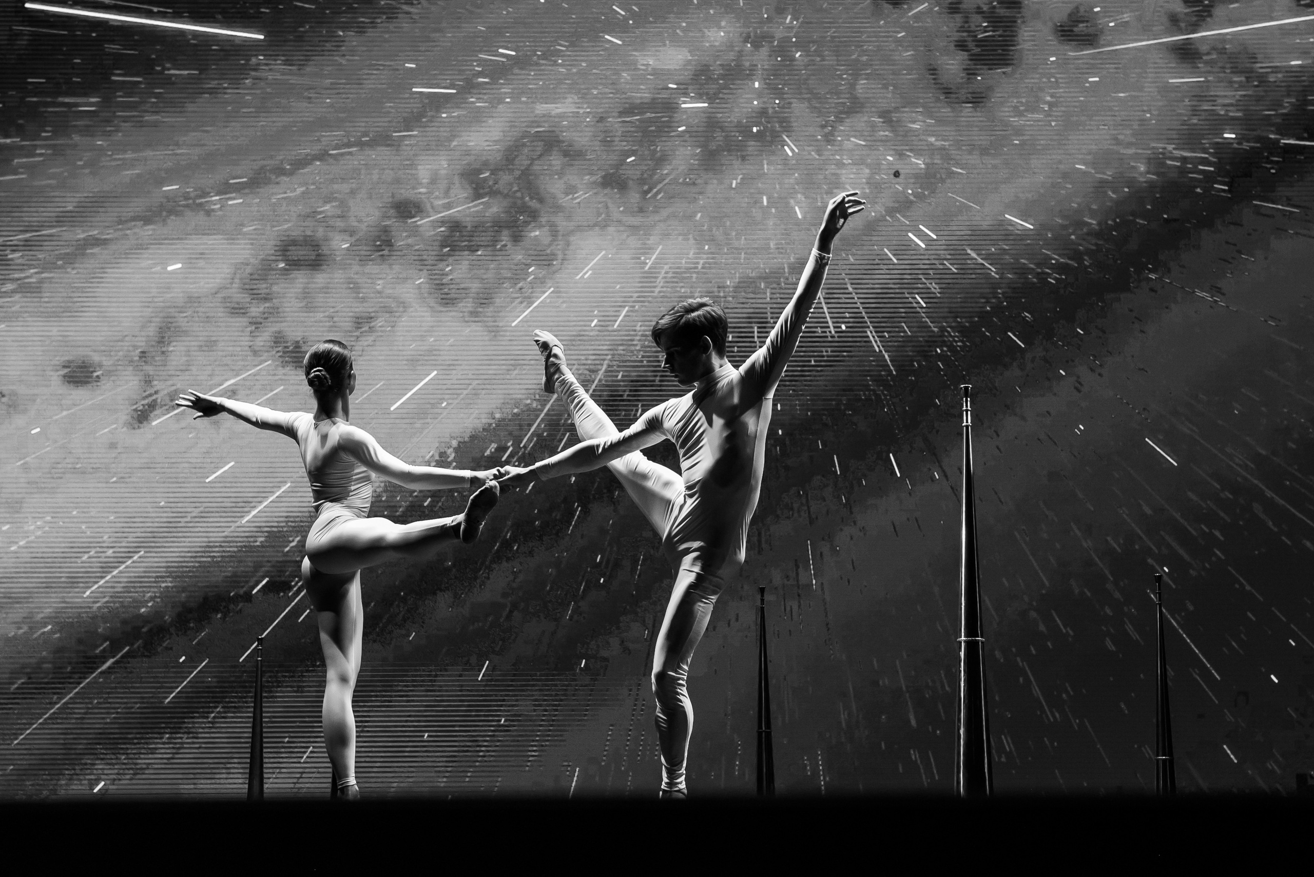 Медиаспектакль «COSMITES»