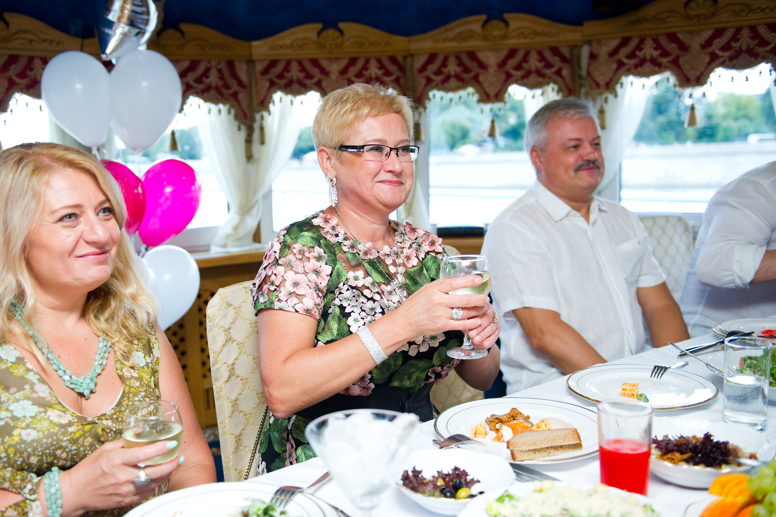 Юбилей Елены. Репортажный фотограф и видеограф Слава Думчев. Тимбилдинги, отчетники, корпоративы