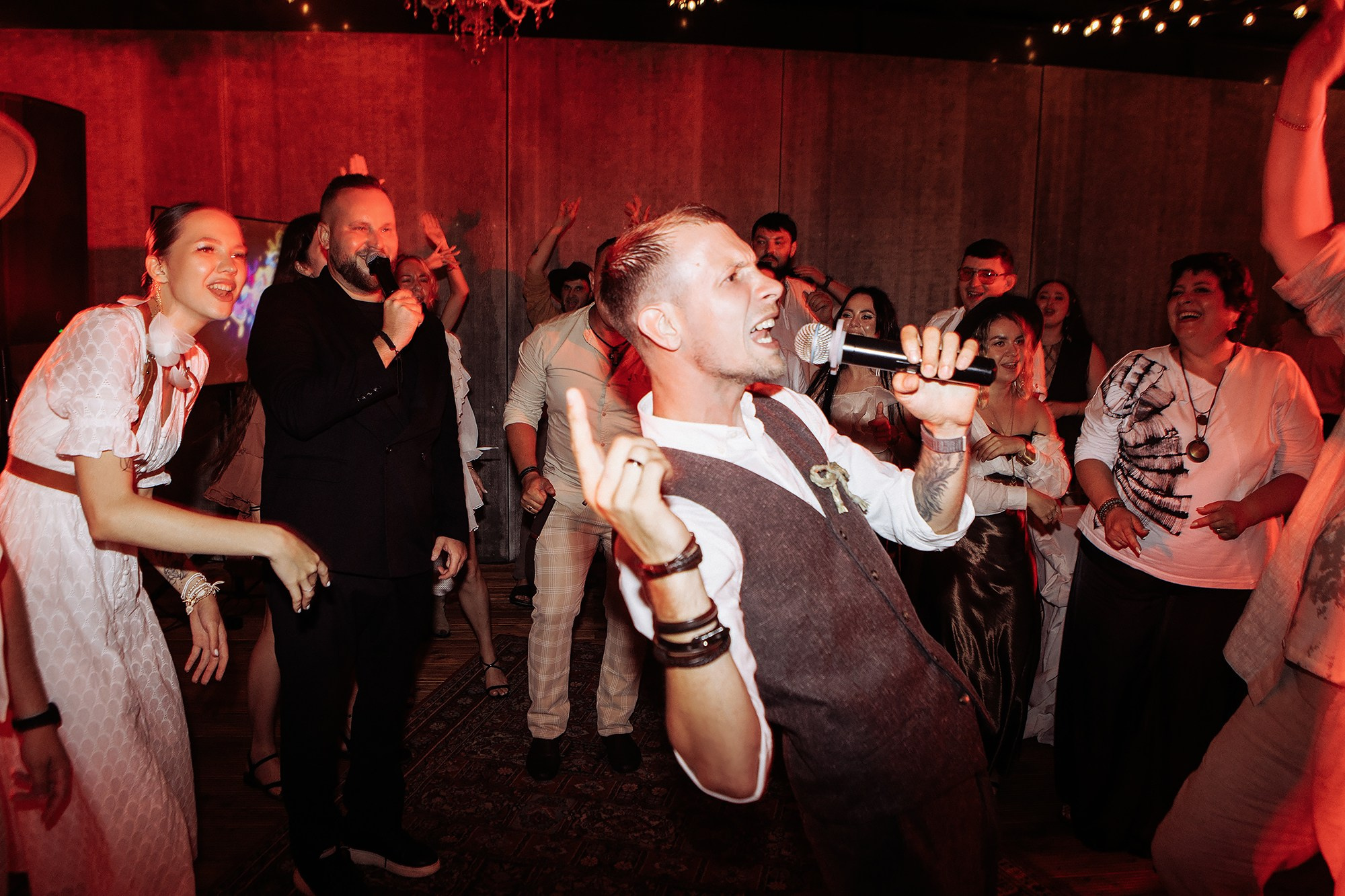 Костя и Даша 1.08.25. Свадебный фотограф Владивосток Алина Гевондова