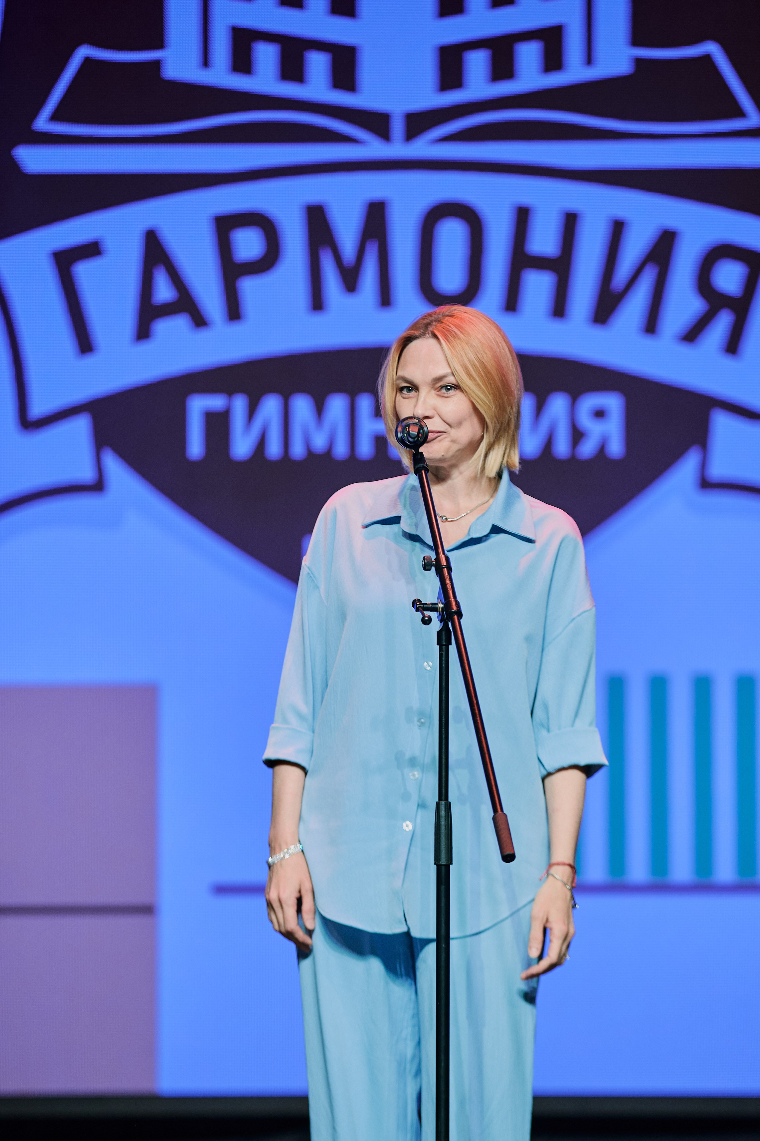 Торжественное награждение. Гармония. Гимназия № 20. Фотограф Халитов Фидаиль — Казань | Мероприятия, Портреты, Репортажи