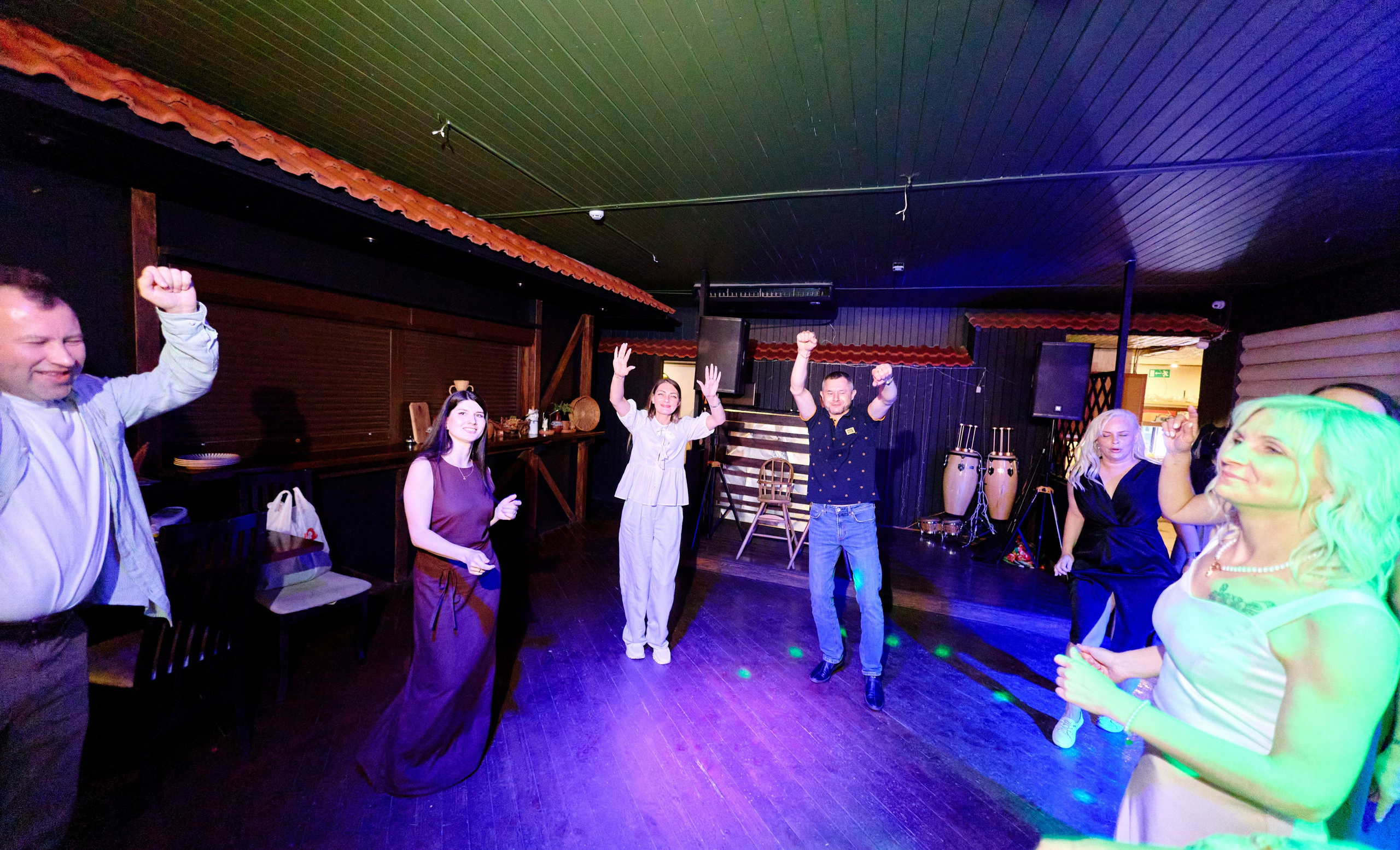 Выпускной 35 Сош. Фотограф Выпускные альбомы Таганрог Сергей Коробченко