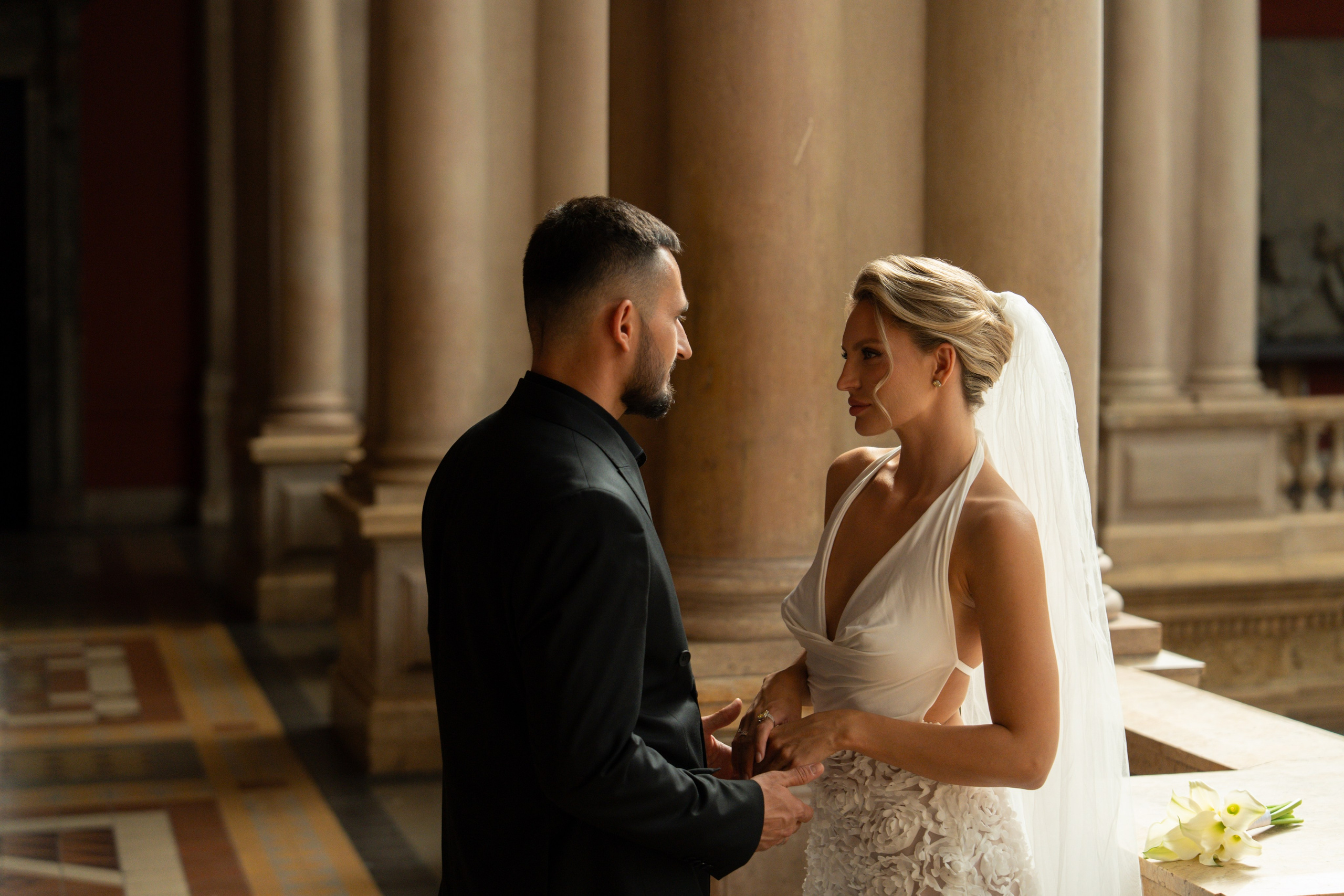 Свадебная фотосессия в Академии Штиглица в Петербурге. Свадебный фотограф в Москве Анна Полушина