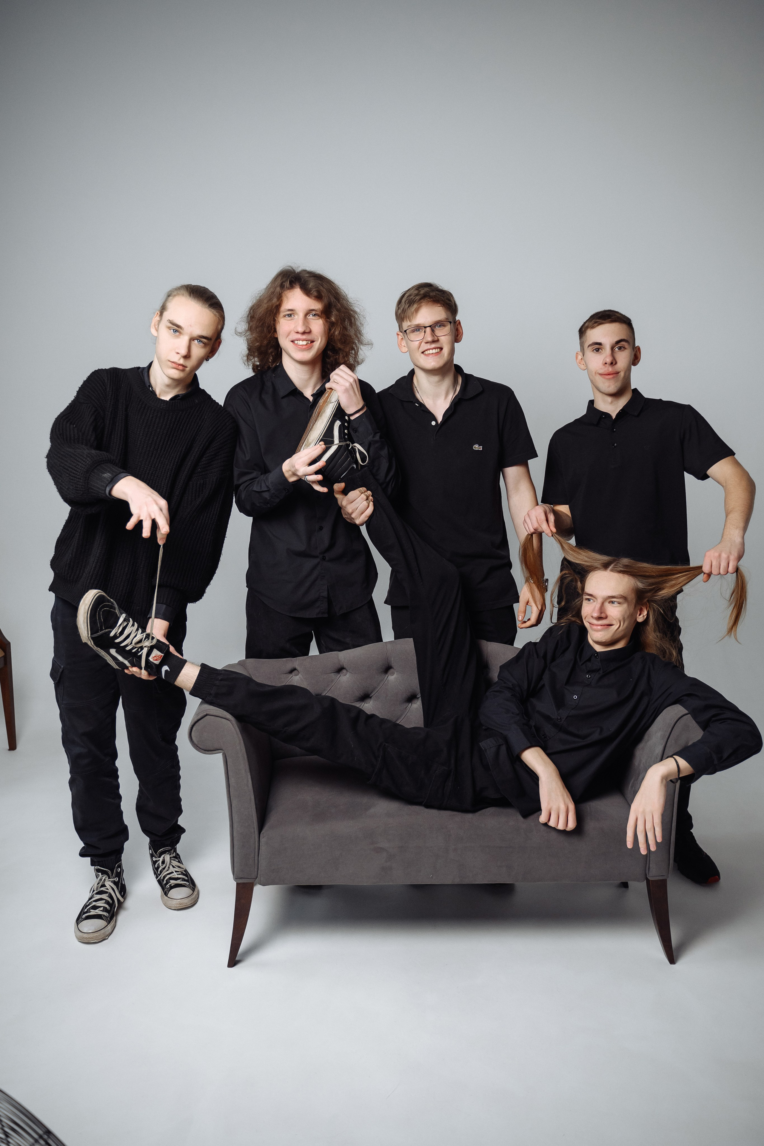 ВЫПУСКНИКИ 11 КЛАСС. МАРГАРИТА КУДРЯШОВА СВАДЕБНЫЙ И СЕМЕЙНЫЙ ФОТОГРАФ ТВЕРЬ МОСКВА