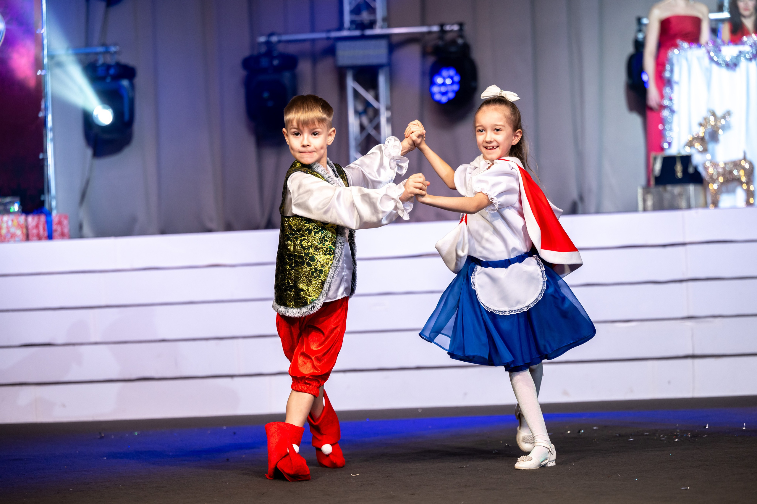 SL Новогодний отчетный концерт 2024/2025. Спортивный фотограф в Туле и Тульской области. Файсханова Фото Спорт