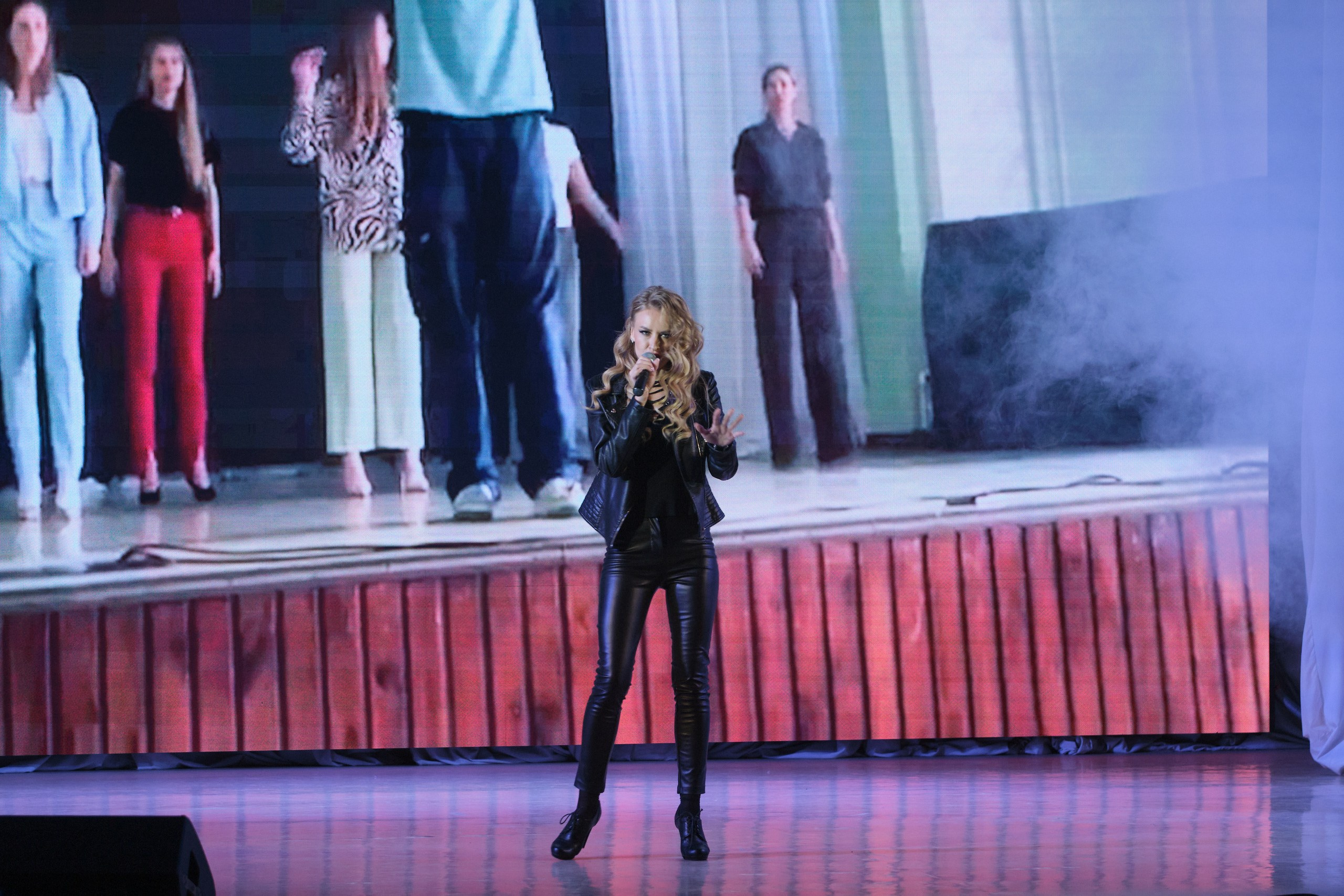 Мисс Корона Сибири. Антон Ив